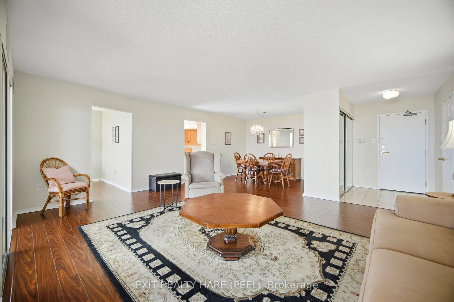 Photo 13 of Unit 912, 20 Cherrytree Drive, Brampton, Fletcher's Creek South — HOMEH