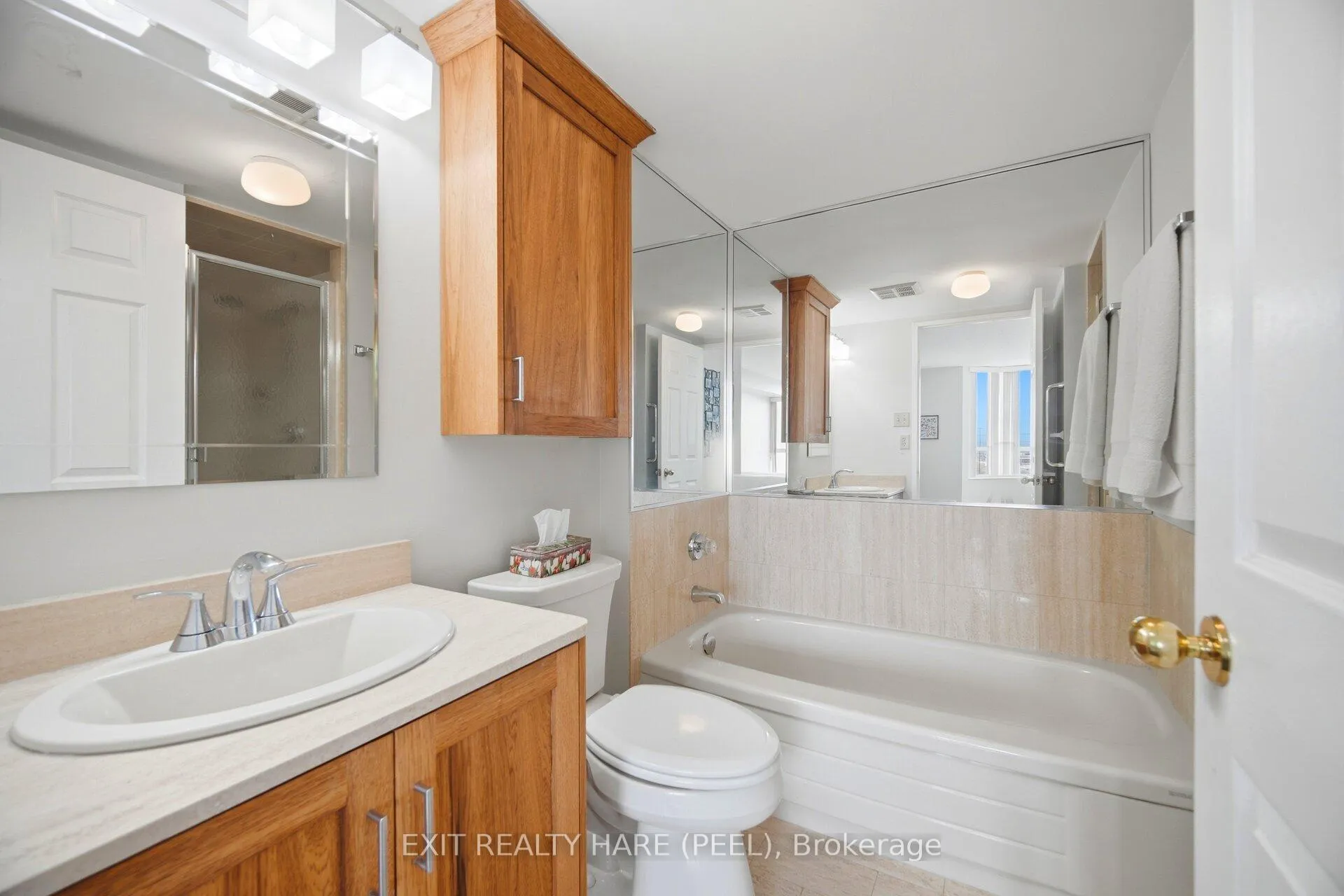 Photo 33 of Unit 912, 20 Cherrytree Drive, Brampton, Fletcher's Creek South — HOMEH