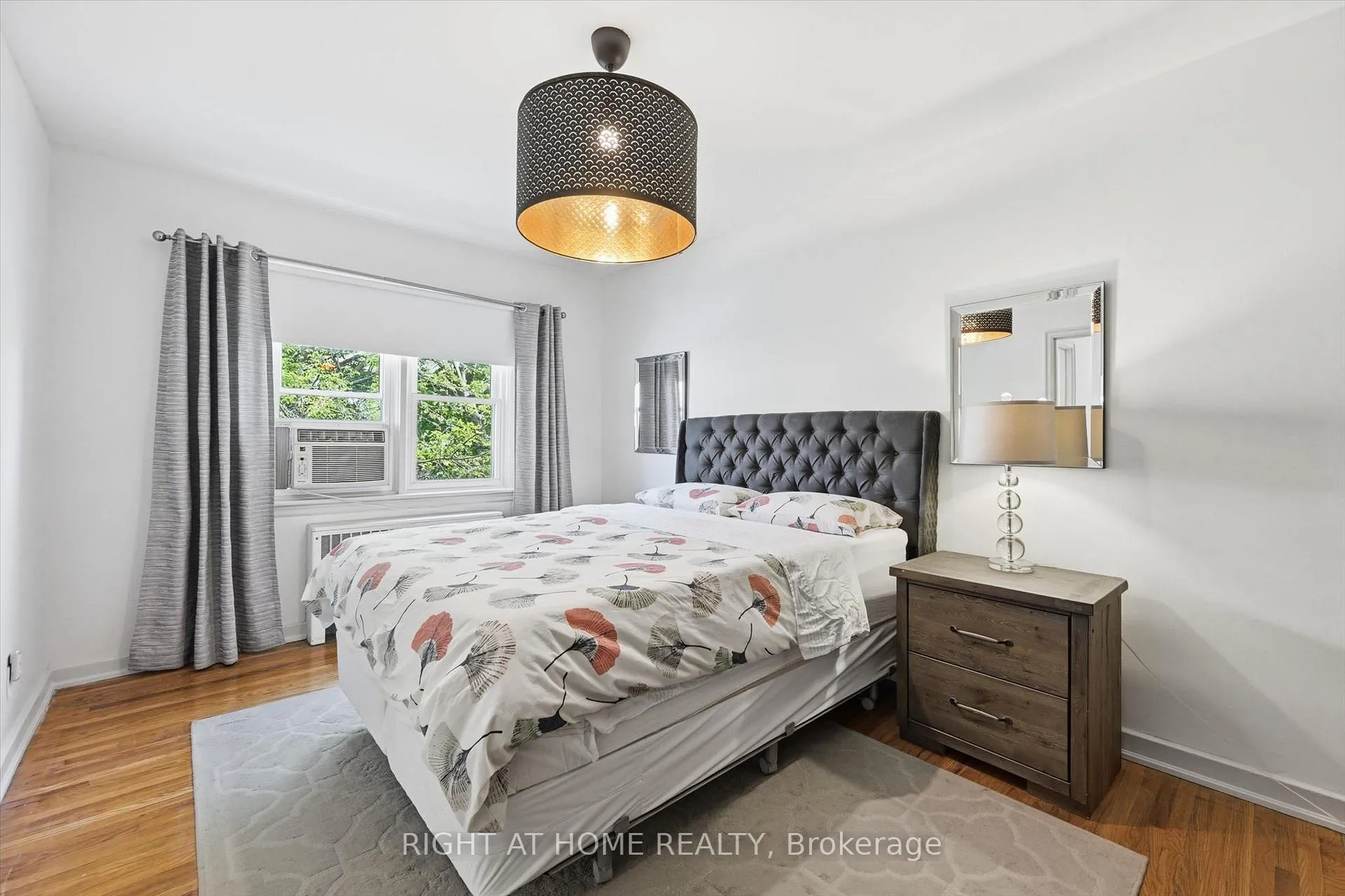 Photo 10 of Unit 28, 137 Emerald Street S, Hamilton, Stinson — HOMEH