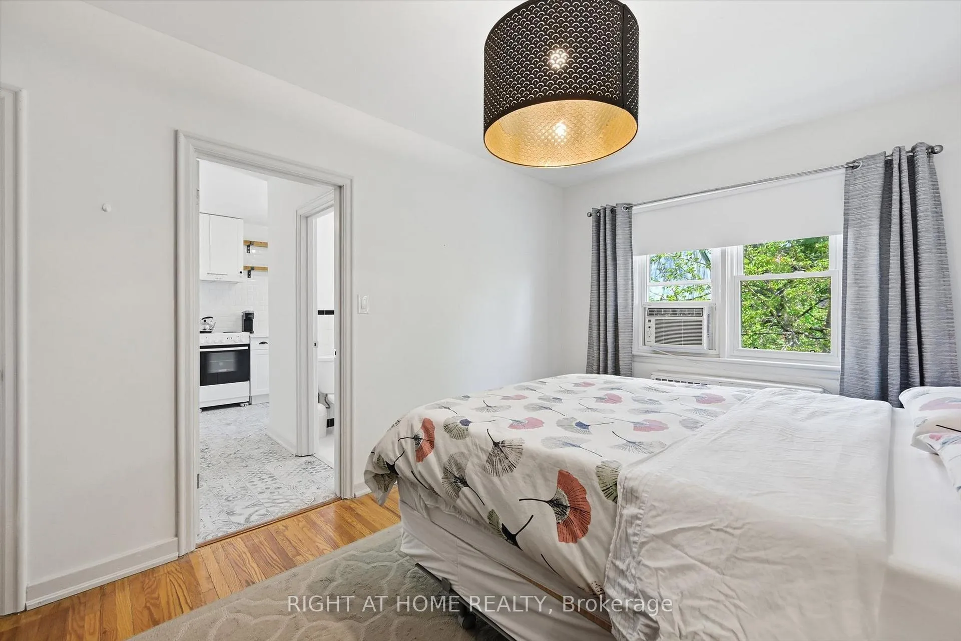 Photo 11 of Unit 28, 137 Emerald Street S, Hamilton, Stinson — HOMEH