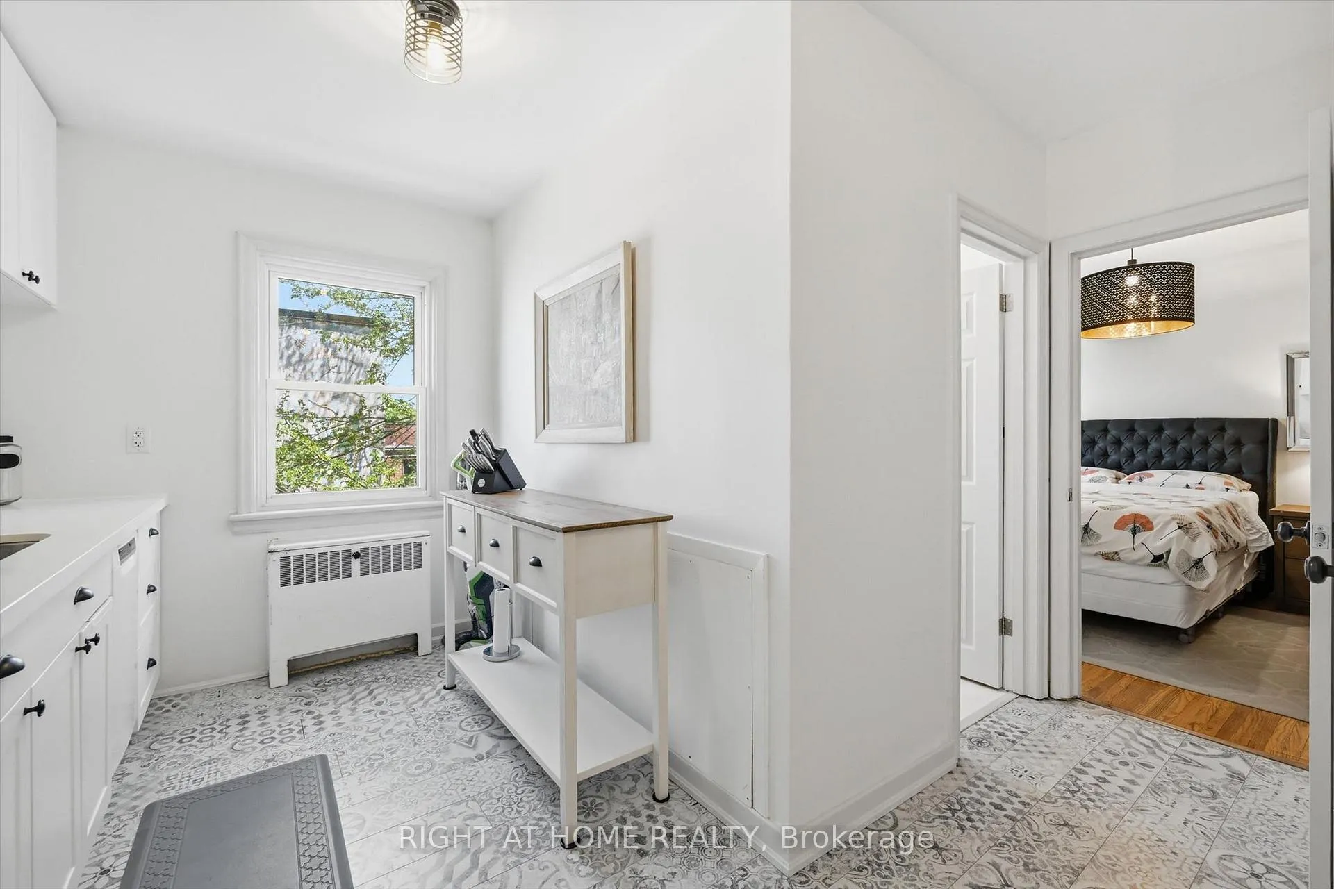 Photo 18 of Unit 28, 137 Emerald Street S, Hamilton, Stinson — HOMEH