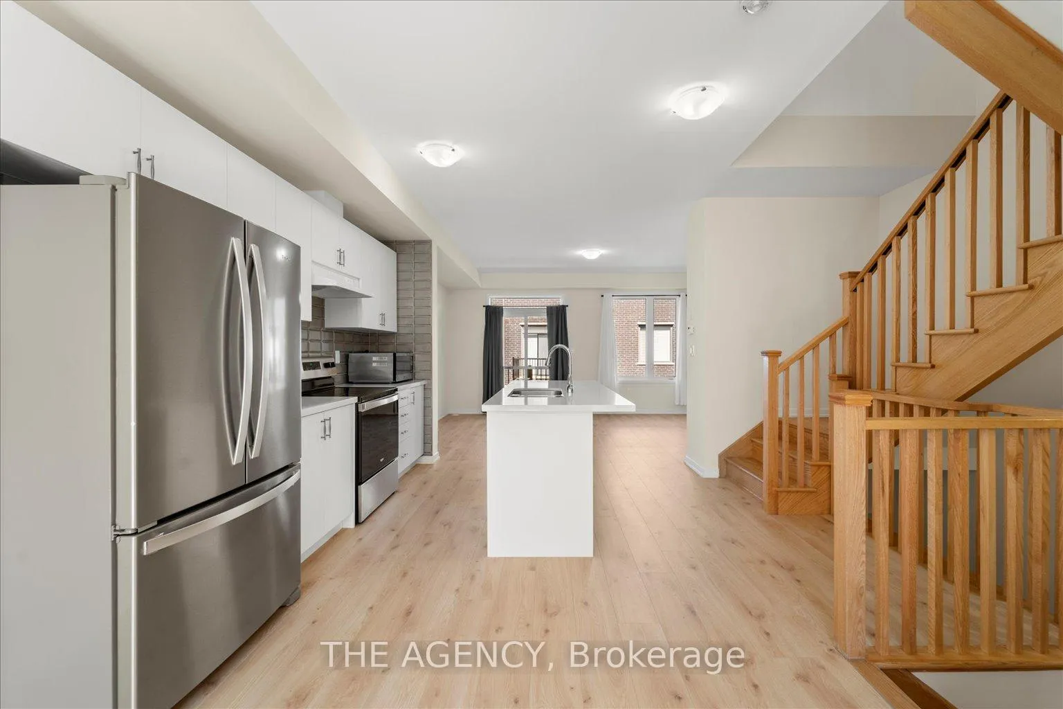Photo 6 of 18 Origin Way, Vaughan, Patterson — HOMEH