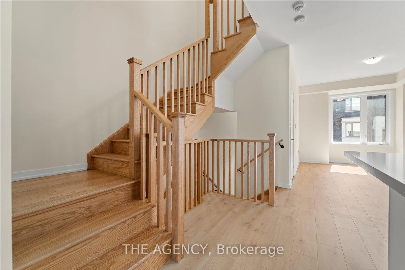 Photo 9 of 18 Origin Way, Vaughan, Patterson — HOMEH