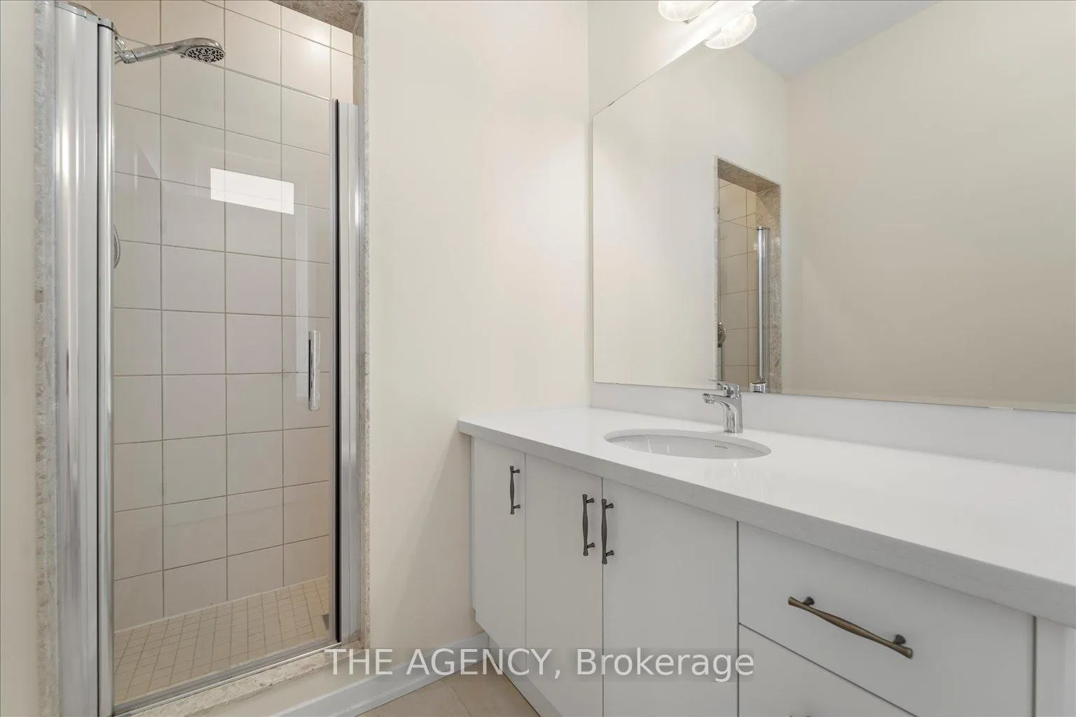 Photo 15 of 18 Origin Way, Vaughan, Patterson — HOMEH