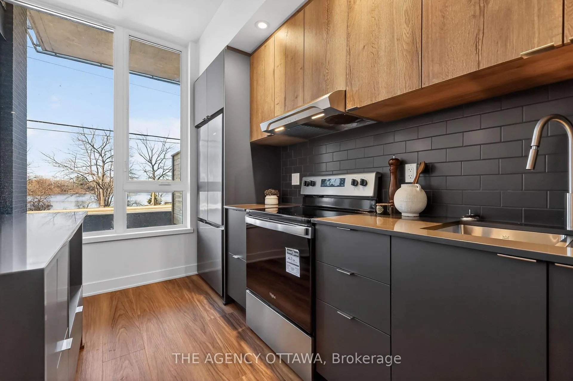 Photo 13 of Unit 107, 3071 Riverside Drive, Ottawa, Mooneys Bay/Riverside Park — HOMEH