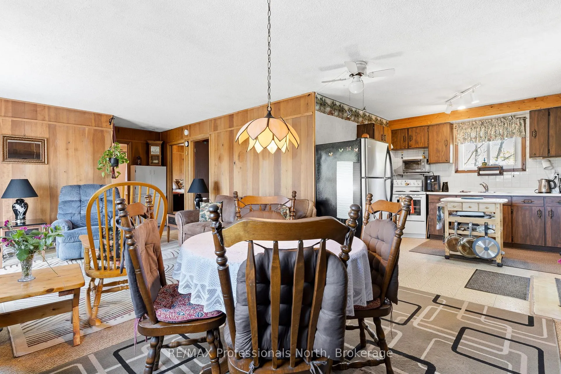 Photo 16 of 1011 Palomino Trail, Minden Hills, Lutterworth — HOMEH