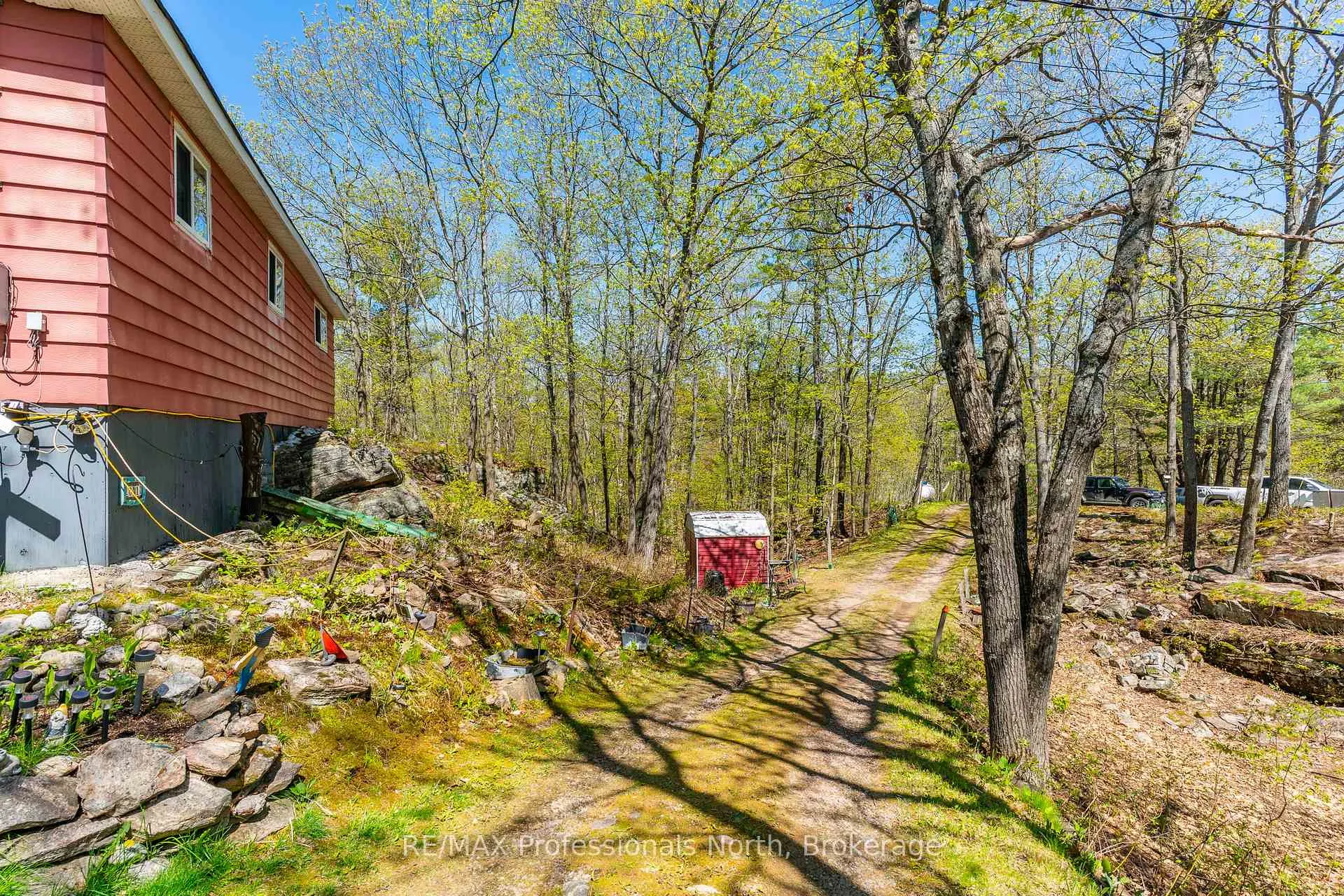 Photo 33 of 1011 Palomino Trail, Minden Hills, Lutterworth — HOMEH