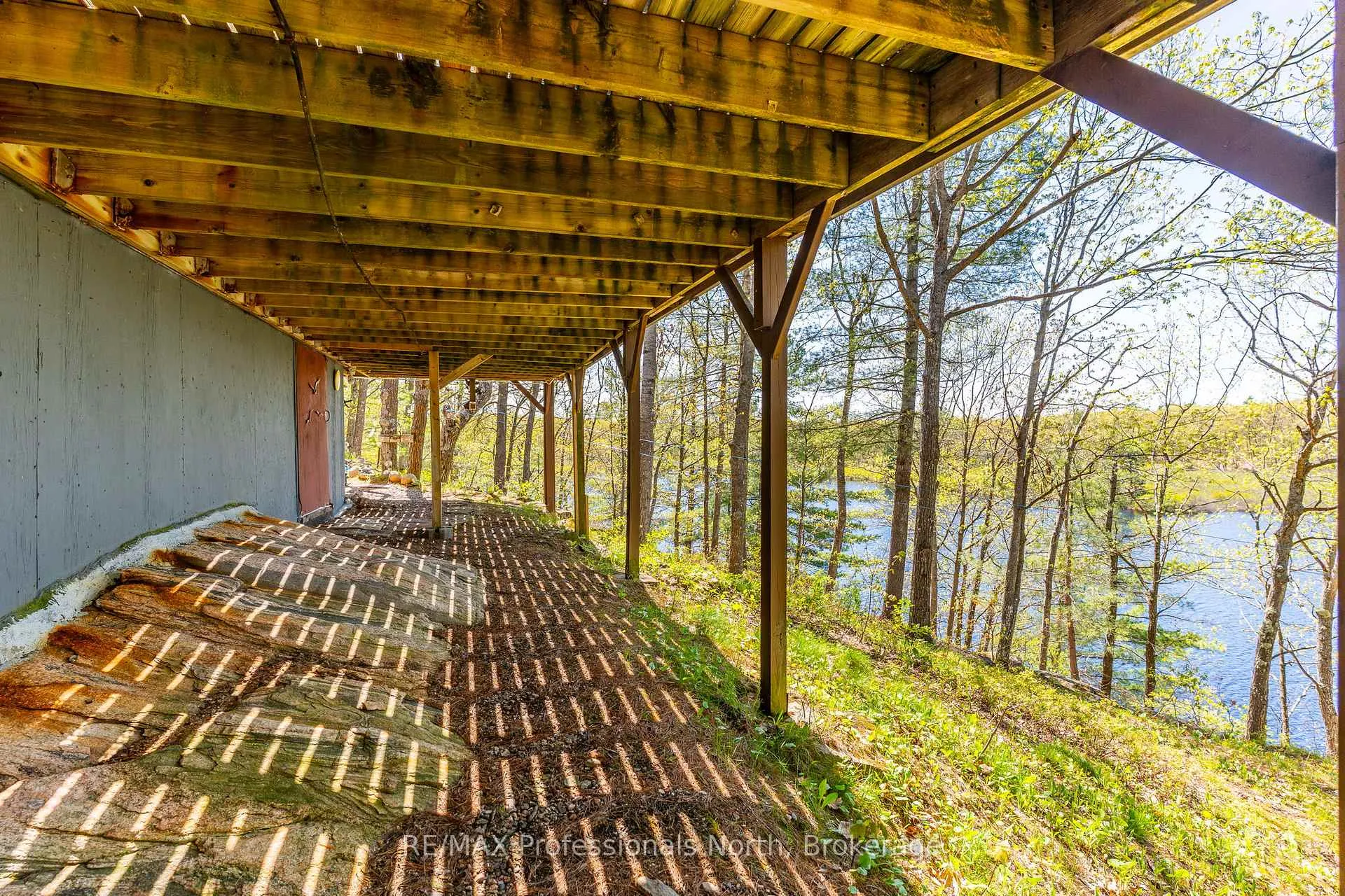 Photo 36 of 1011 Palomino Trail, Minden Hills, Lutterworth — HOMEH