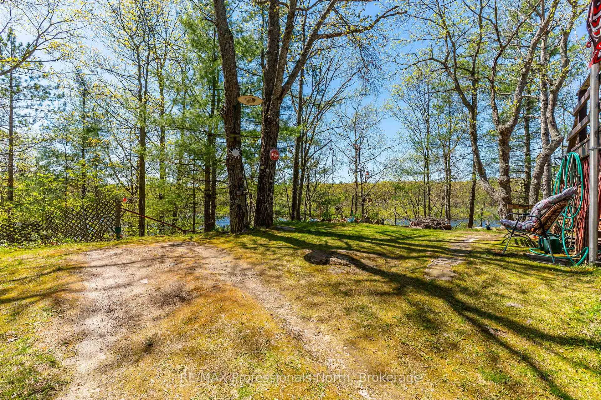 Photo 38 of 1011 Palomino Trail, Minden Hills, Lutterworth — HOMEH