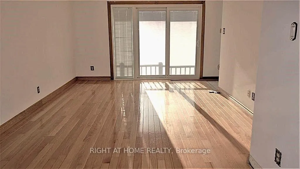 Photo 17 of 170 Glen Shields Avenue, Vaughan, Glen Shields — HOMEH