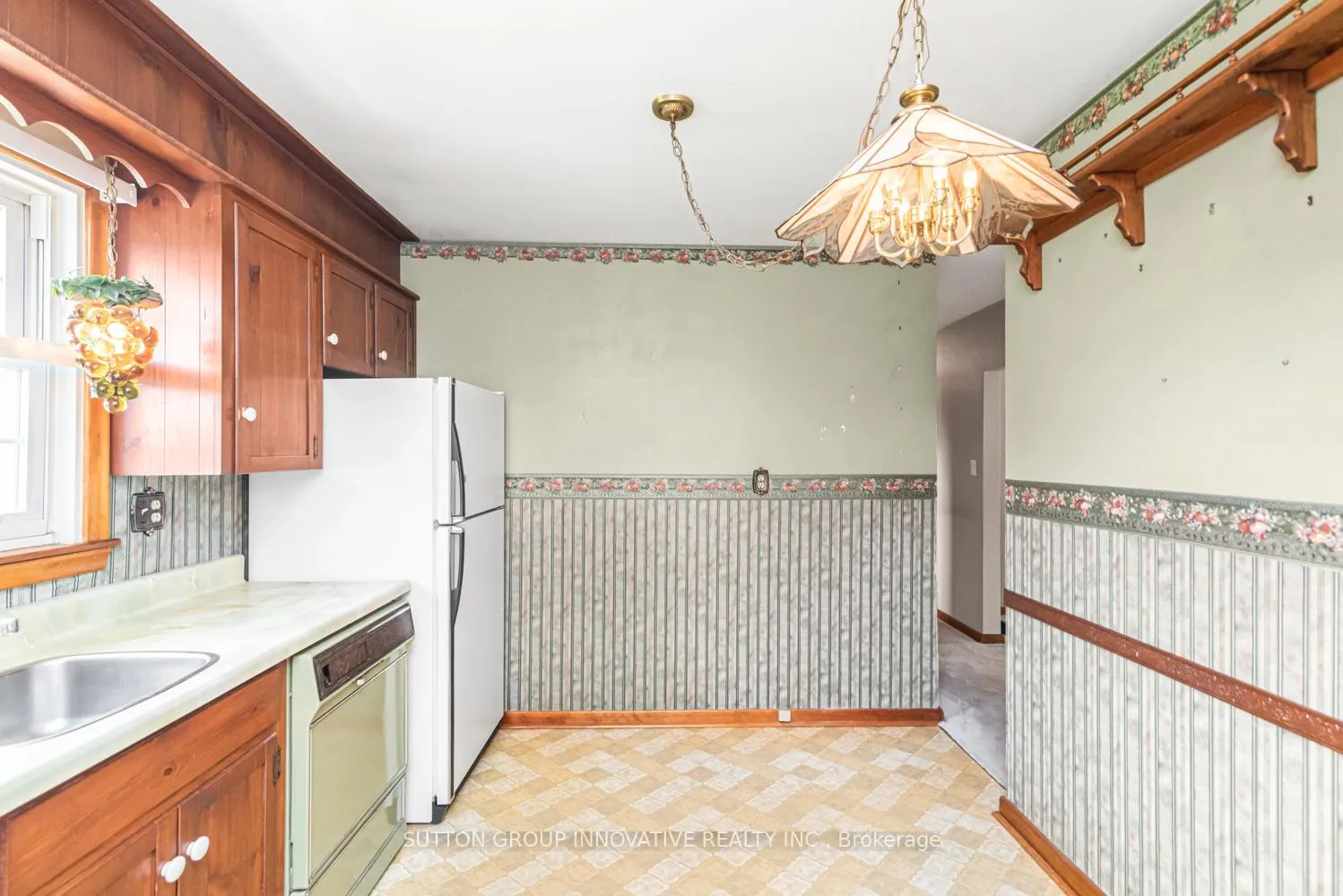 Photo 10 of 435 East 36th Street, Hamilton, Macassa — HOMEH