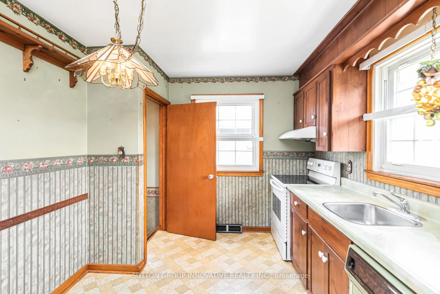 Photo 11 of 435 East 36th Street, Hamilton, Macassa — HOMEH