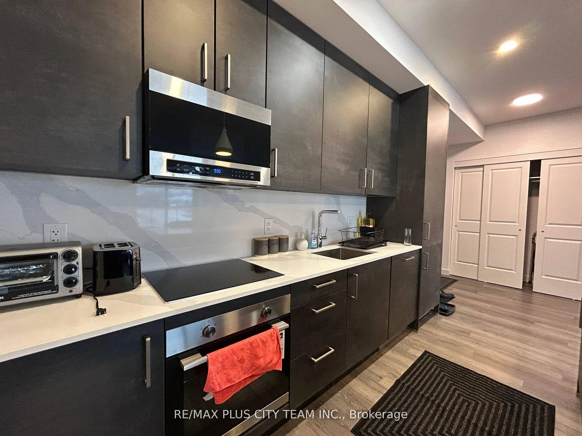 Photo 7 of Unit 208, 7549 Kalar Road, Niagara Falls, Brown — HOMEH