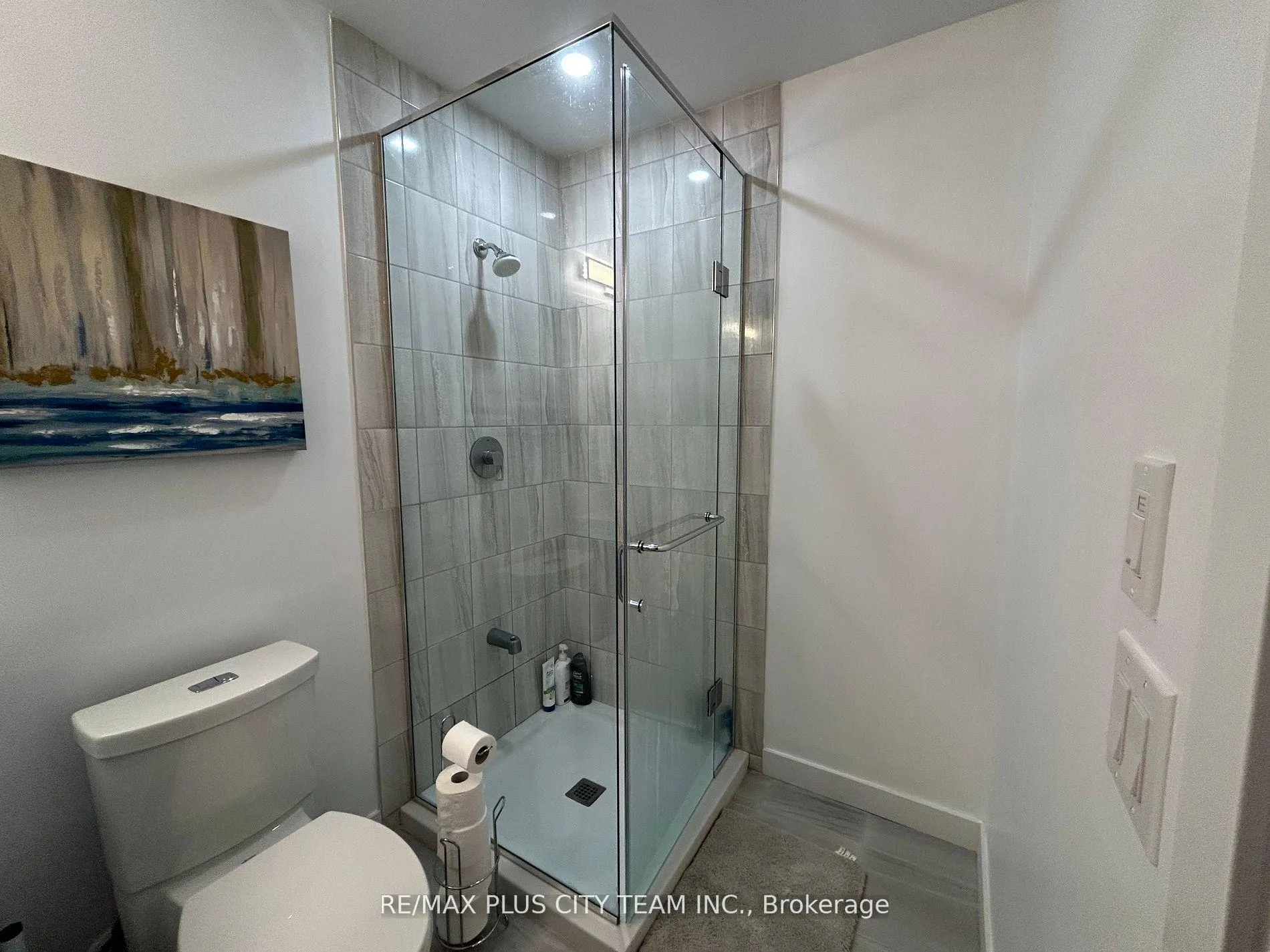 Photo 16 of Unit 208, 7549 Kalar Road, Niagara Falls, Brown — HOMEH