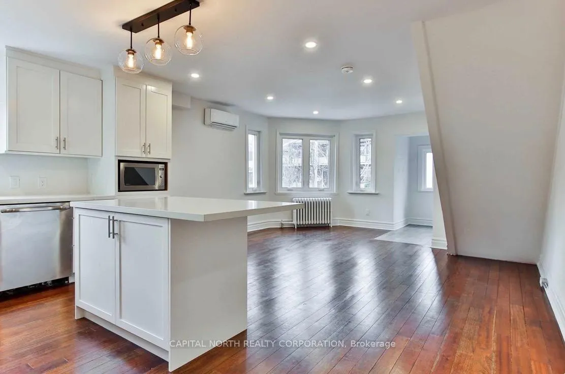Photo 7 of Unit Lower, 43 Glen Manor Drive, Toronto, The Beaches — HOMEH