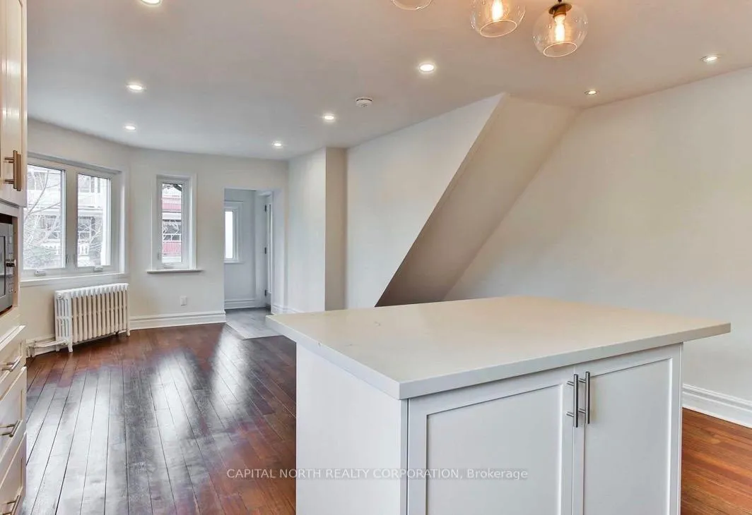 Photo 13 of Unit Lower, 43 Glen Manor Drive, Toronto, The Beaches — HOMEH