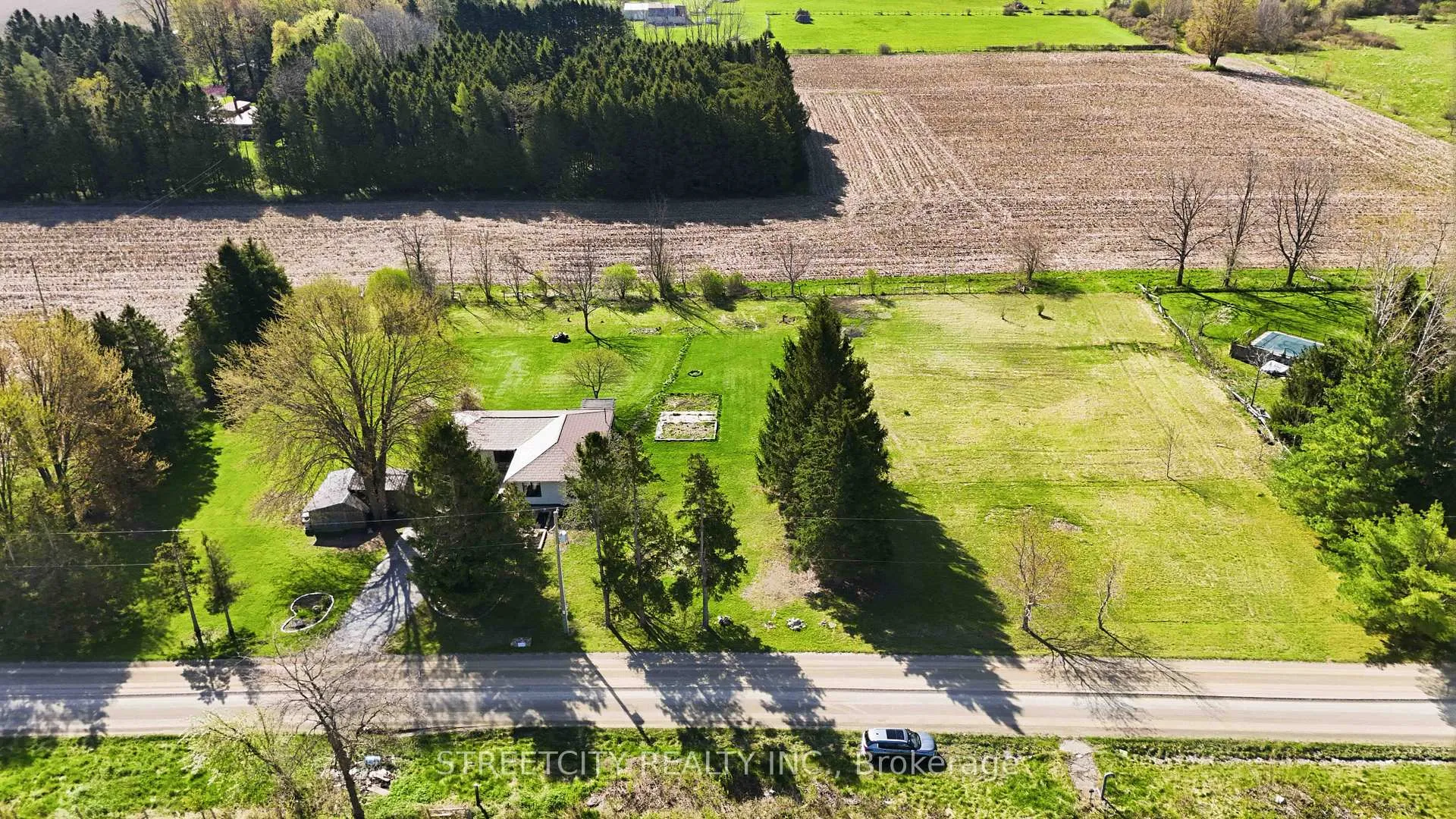 Photo 2 of 10867 Melrose Drive, Middlesex Centre, Rural Middlesex Centre — HOMEH