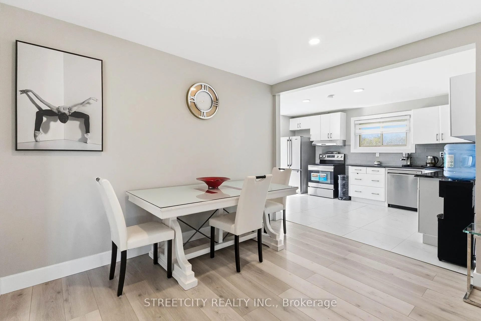 Photo 11 of 10867 Melrose Drive, Middlesex Centre, Rural Middlesex Centre — HOMEH