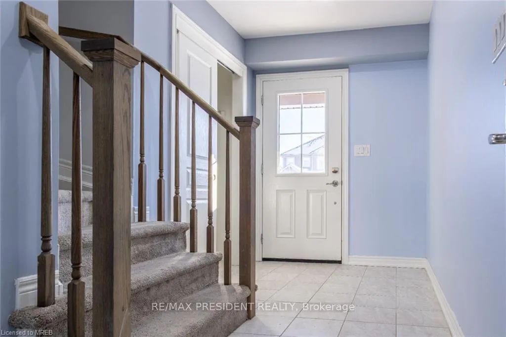 Photo 2 of 80 Monarch Street, Welland, Coyle Creek — HOMEH
