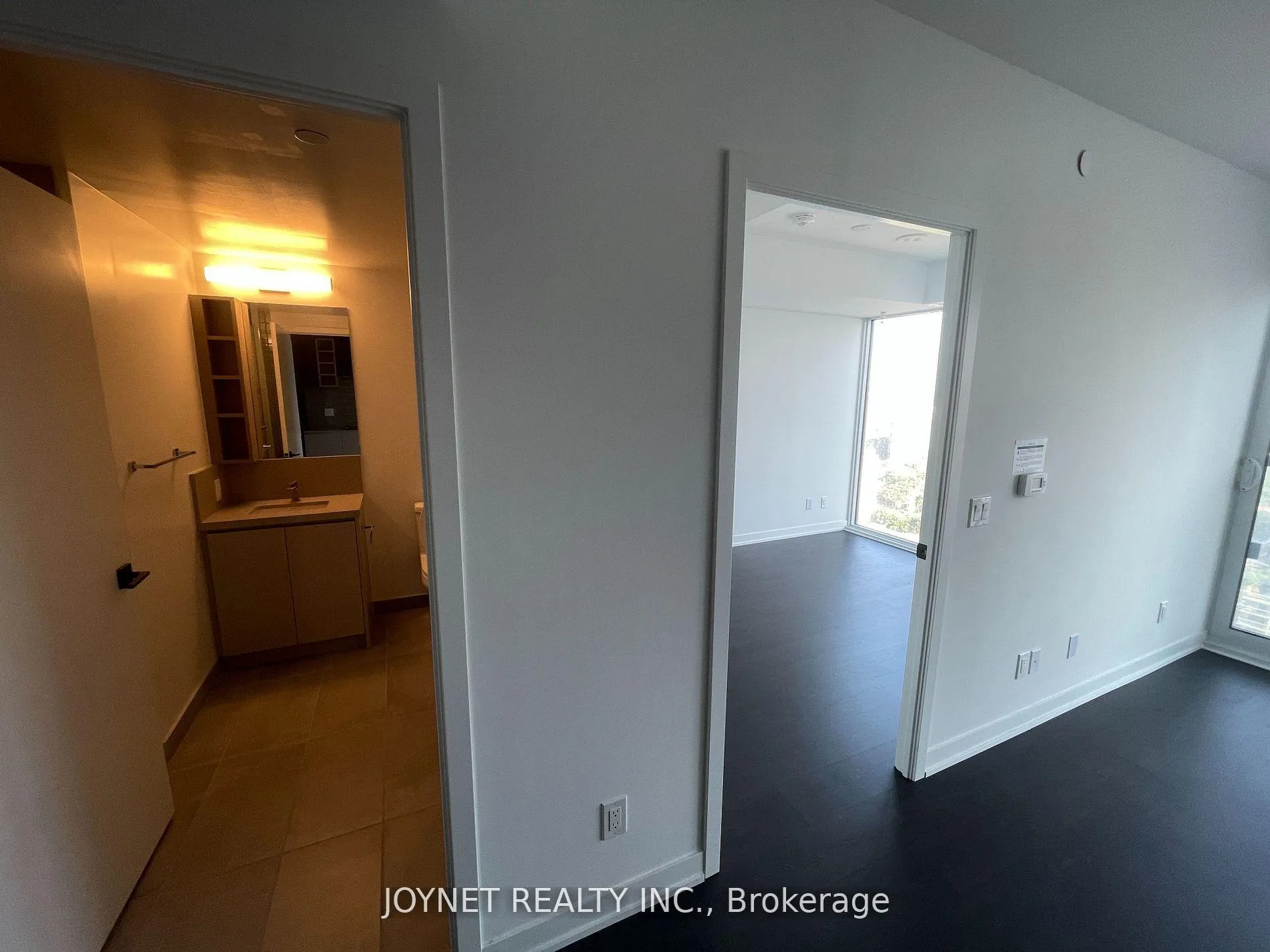 Photo 4 of Unit 2216, 319 Jarvis Street, Toronto, Moss Park — HOMEH