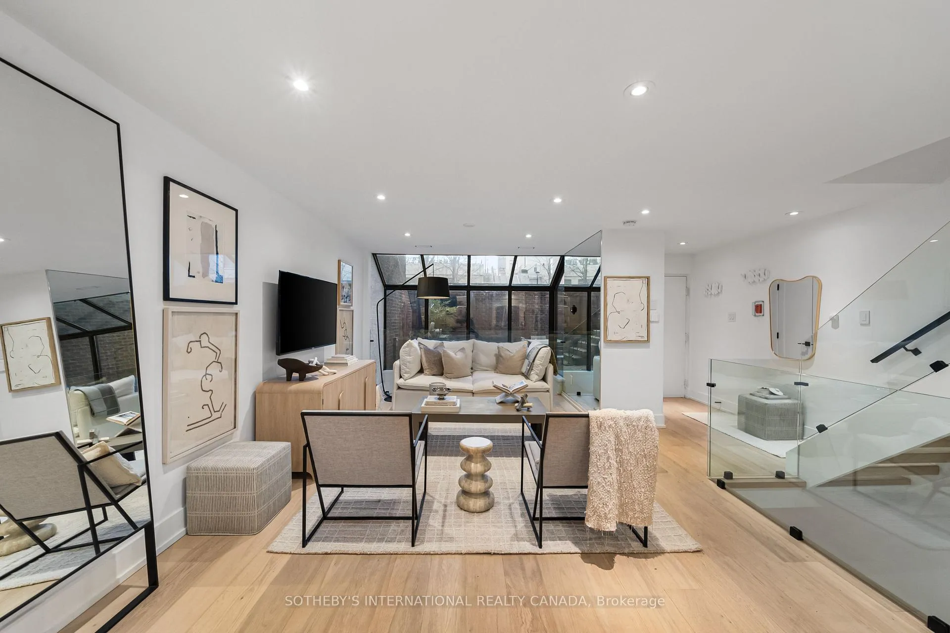 Photo 5 of Unit A4, 142 Pears Avenue, Toronto, The Annex — HOMEH
