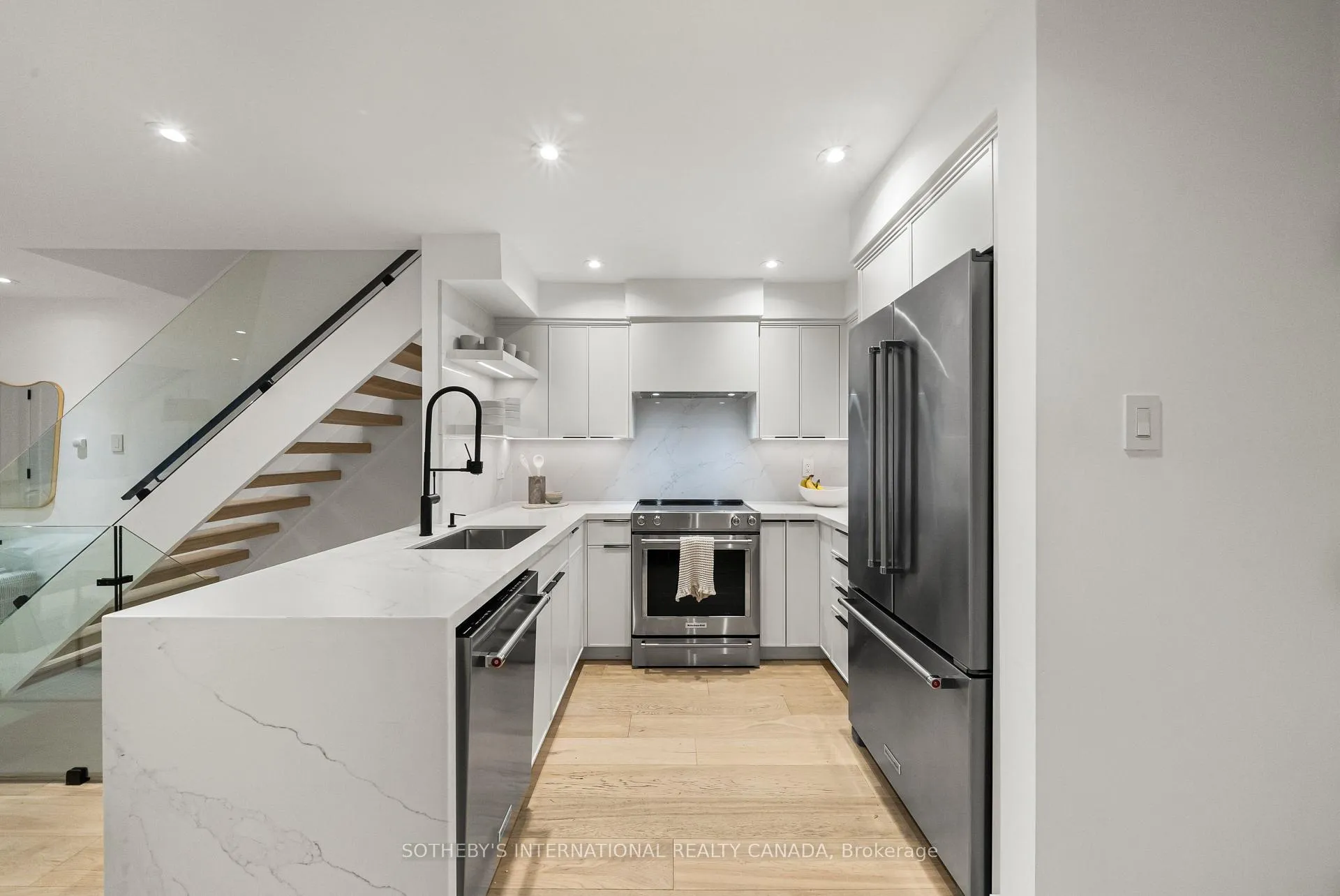 Photo 12 of Unit A4, 142 Pears Avenue, Toronto, The Annex — HOMEH