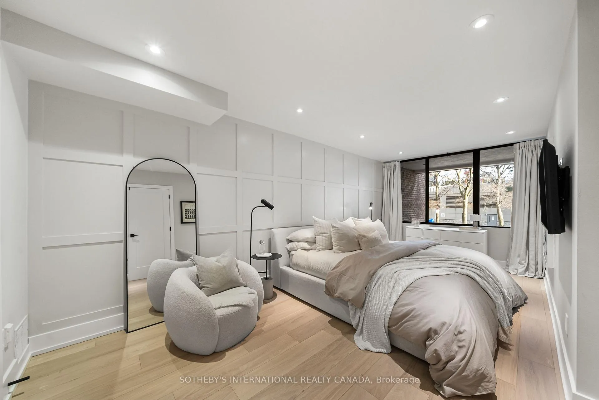 Photo 15 of Unit A4, 142 Pears Avenue, Toronto, The Annex — HOMEH