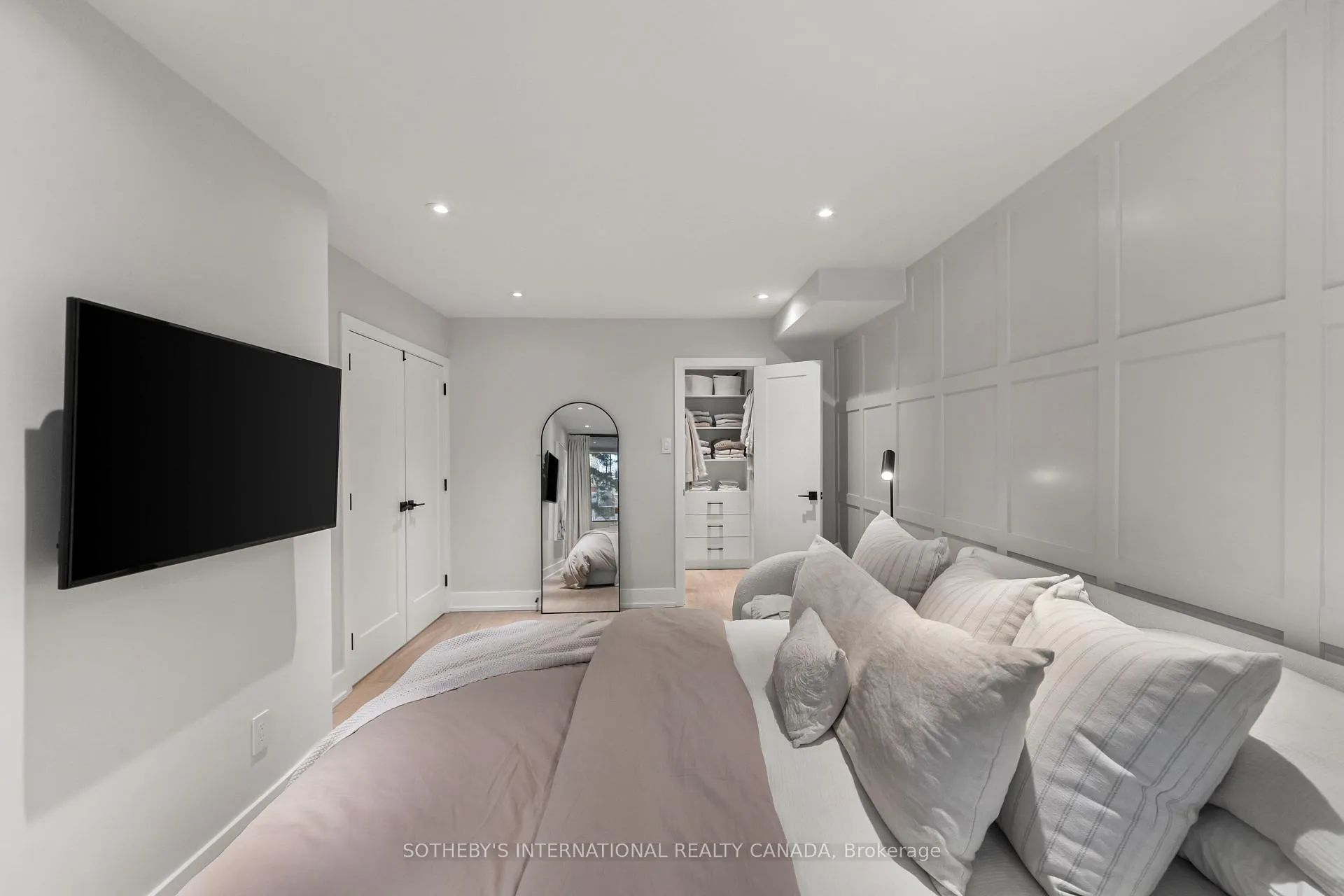 Photo 19 of Unit A4, 142 Pears Avenue, Toronto, The Annex — HOMEH