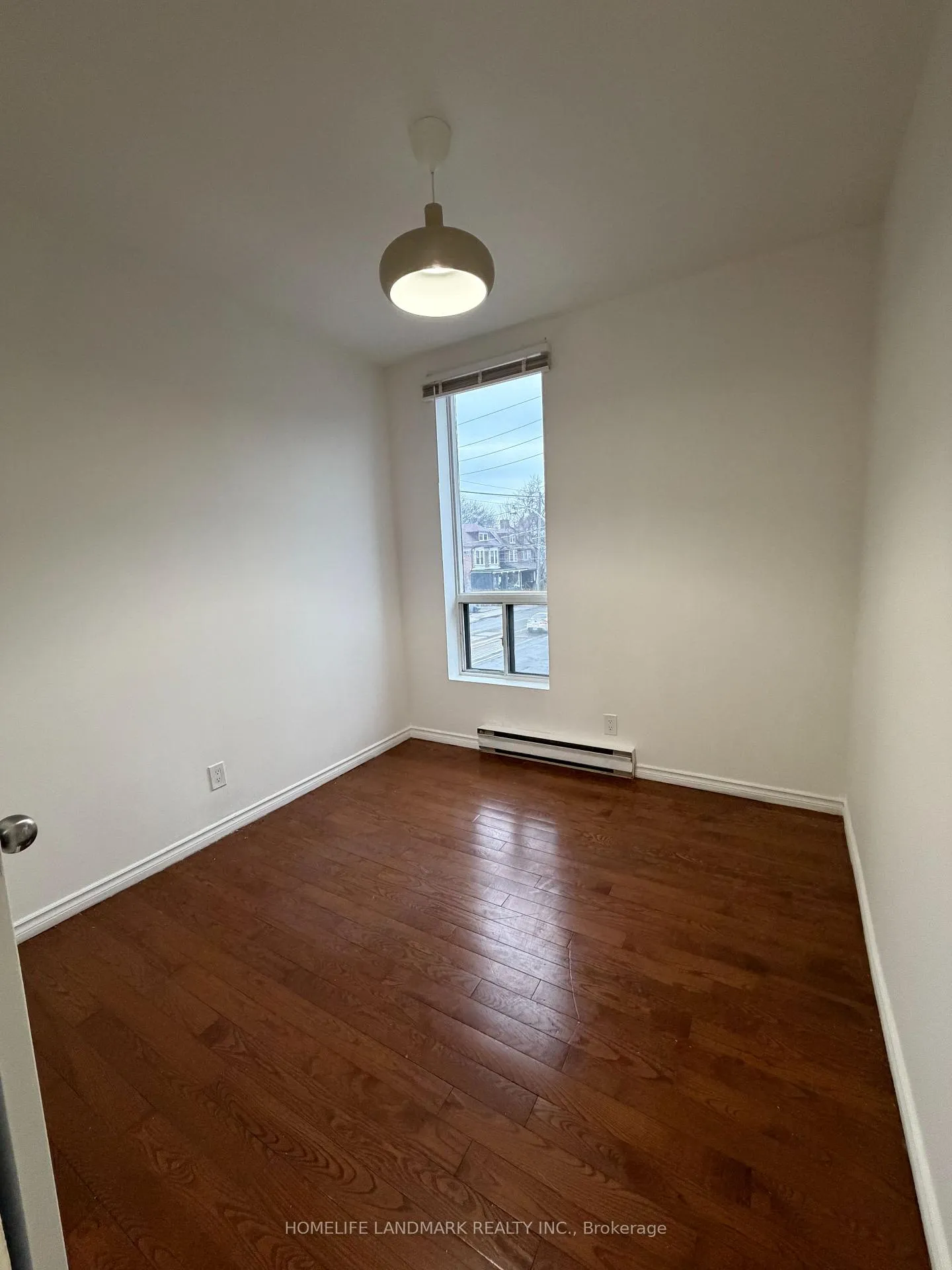 Photo 5 of Unit 4, 968 Bathurst Street, Toronto, The Annex — HOMEH