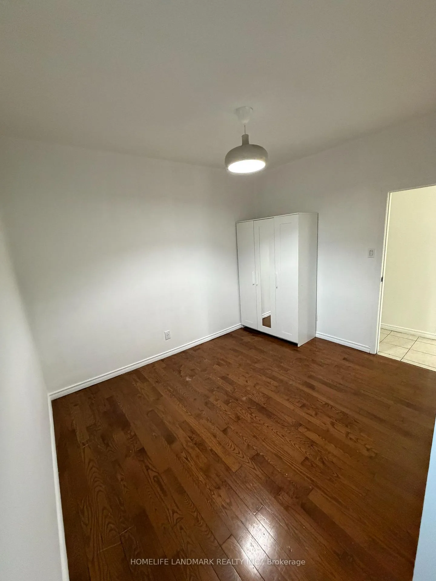 Photo 8 of Unit 4, 968 Bathurst Street, Toronto, The Annex — HOMEH