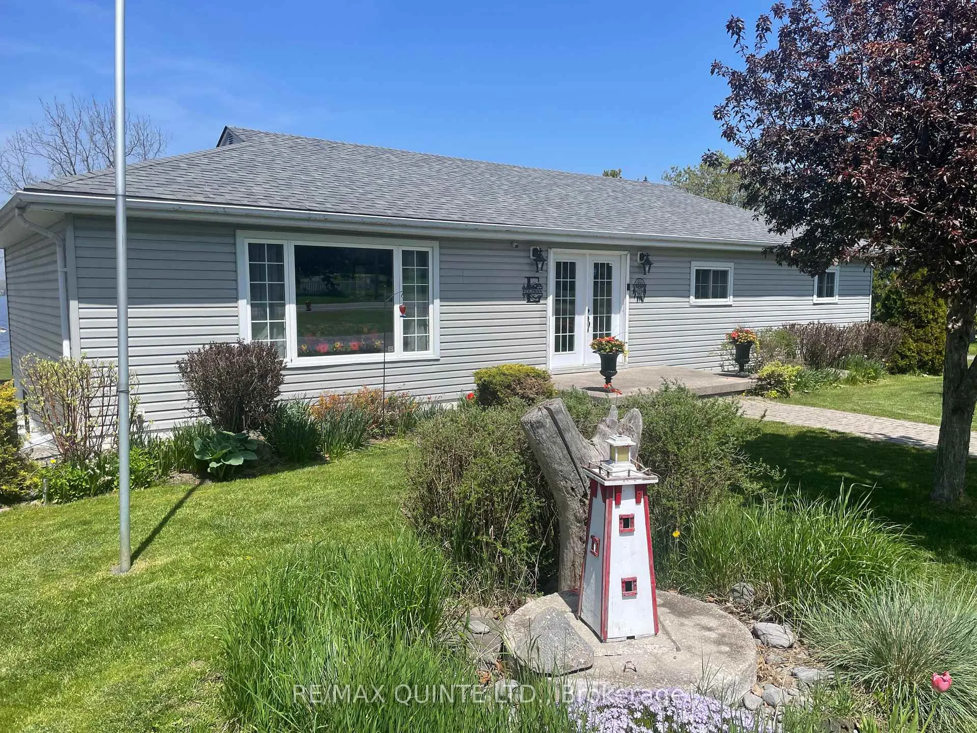 Photo 1 of 1752 County Road 3, Prince Edward County, Ameliasburg Ward — HOMEH