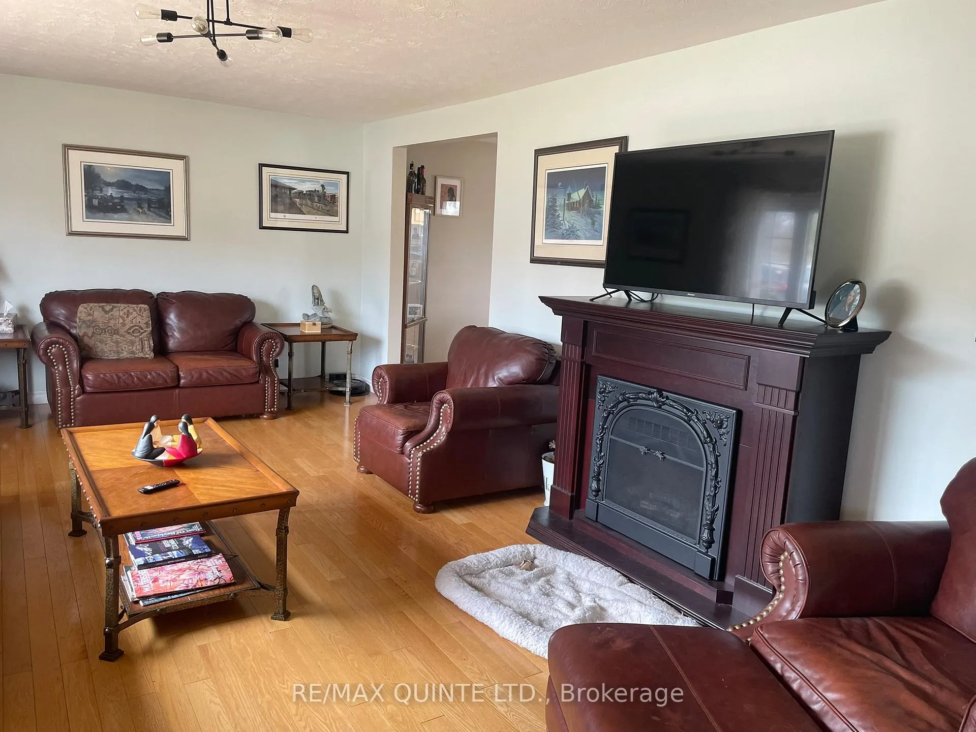 Photo 4 of 1752 County Road 3, Prince Edward County, Ameliasburg Ward — HOMEH