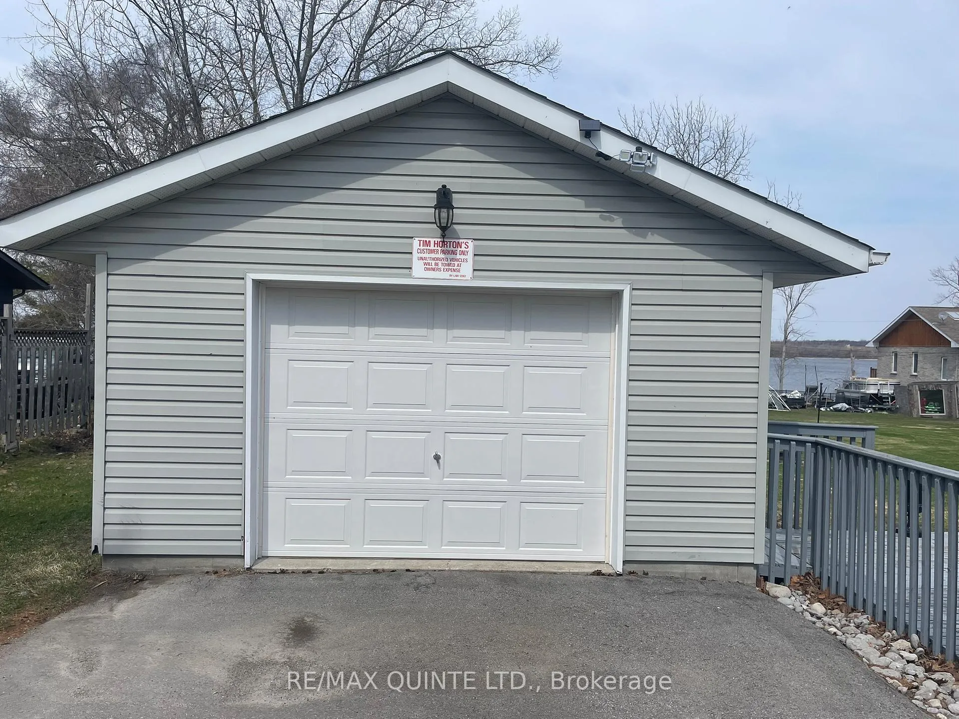 Photo 36 of 1752 County Road 3, Prince Edward County, Ameliasburg Ward — HOMEH