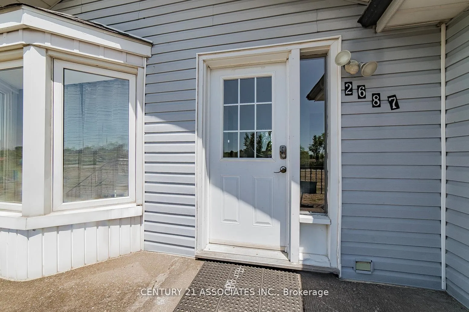Photo 4 of 2687 Baker Road, Niagara Falls, Lyons Creek — HOMEH
