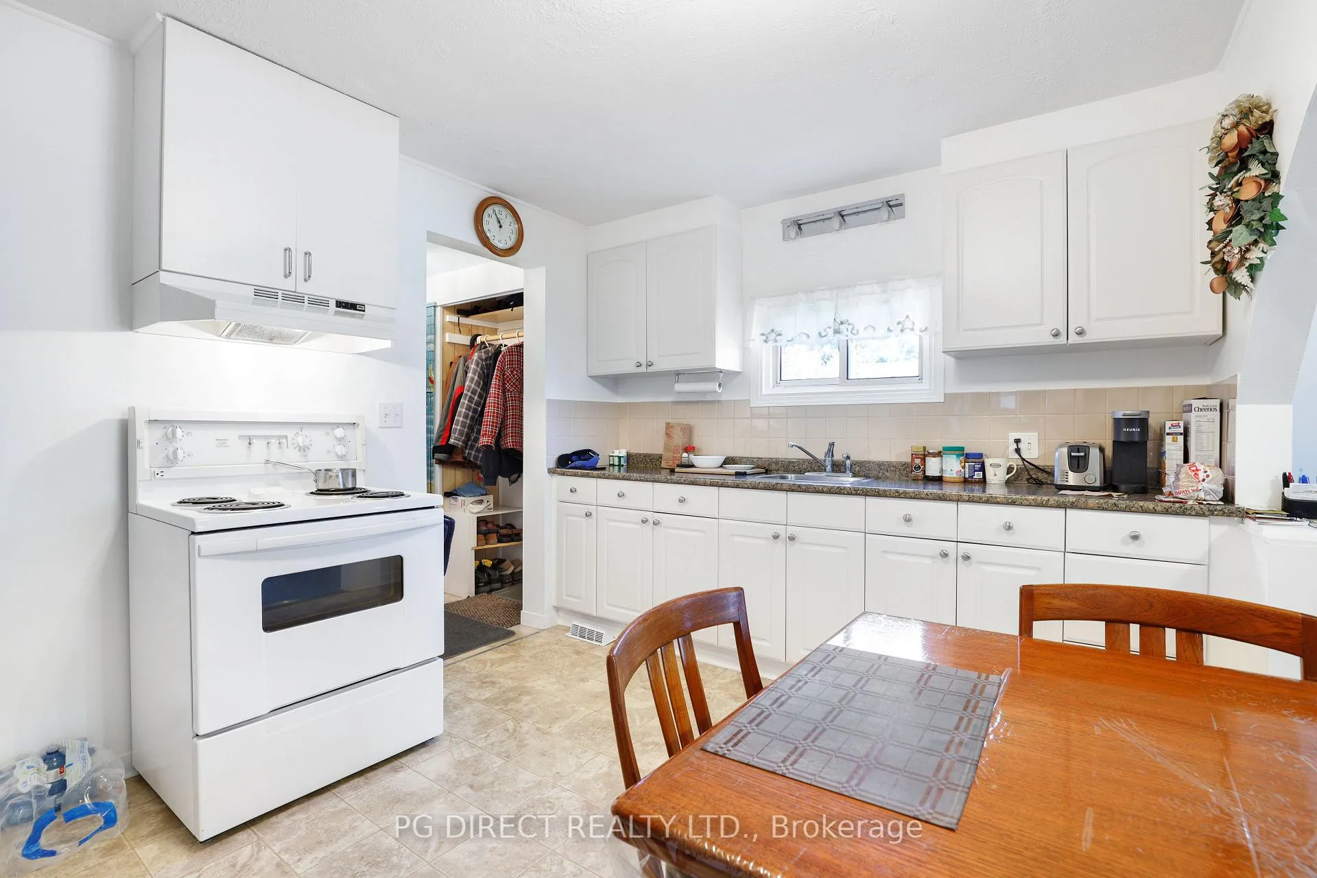 Photo 11 of 49 Brumm Road, Petawawa — HOMEH