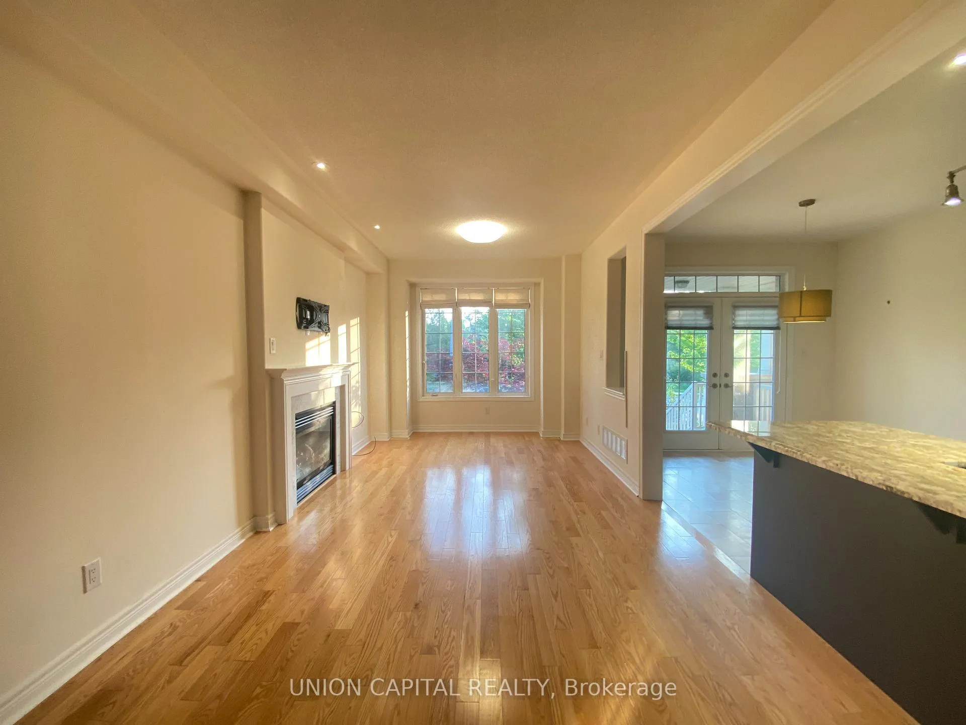 Photo 14 of 73 Mary Ellen Baker Crescent, Vaughan, Patterson — HOMEH