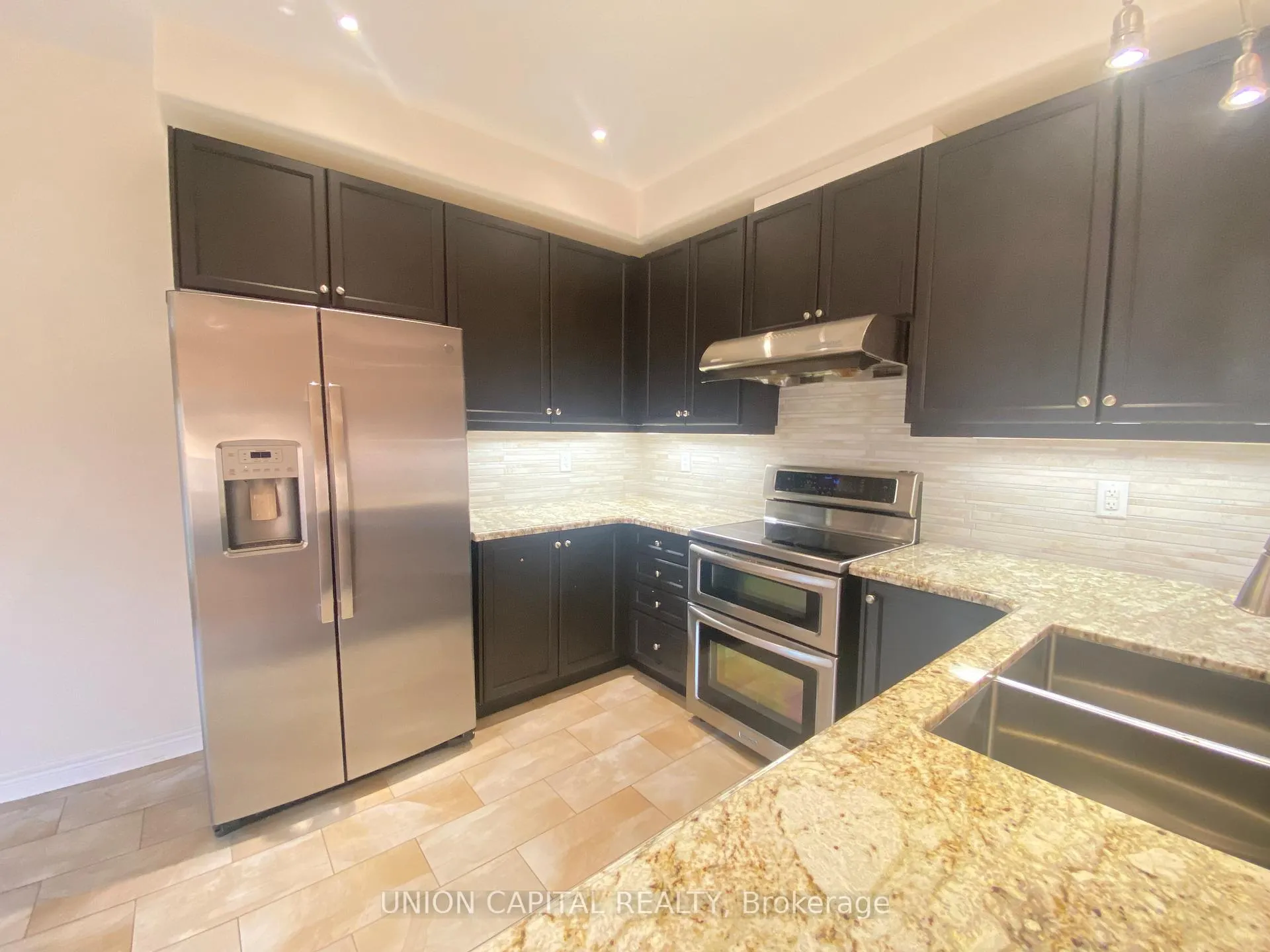Photo 19 of 73 Mary Ellen Baker Crescent, Vaughan, Patterson — HOMEH