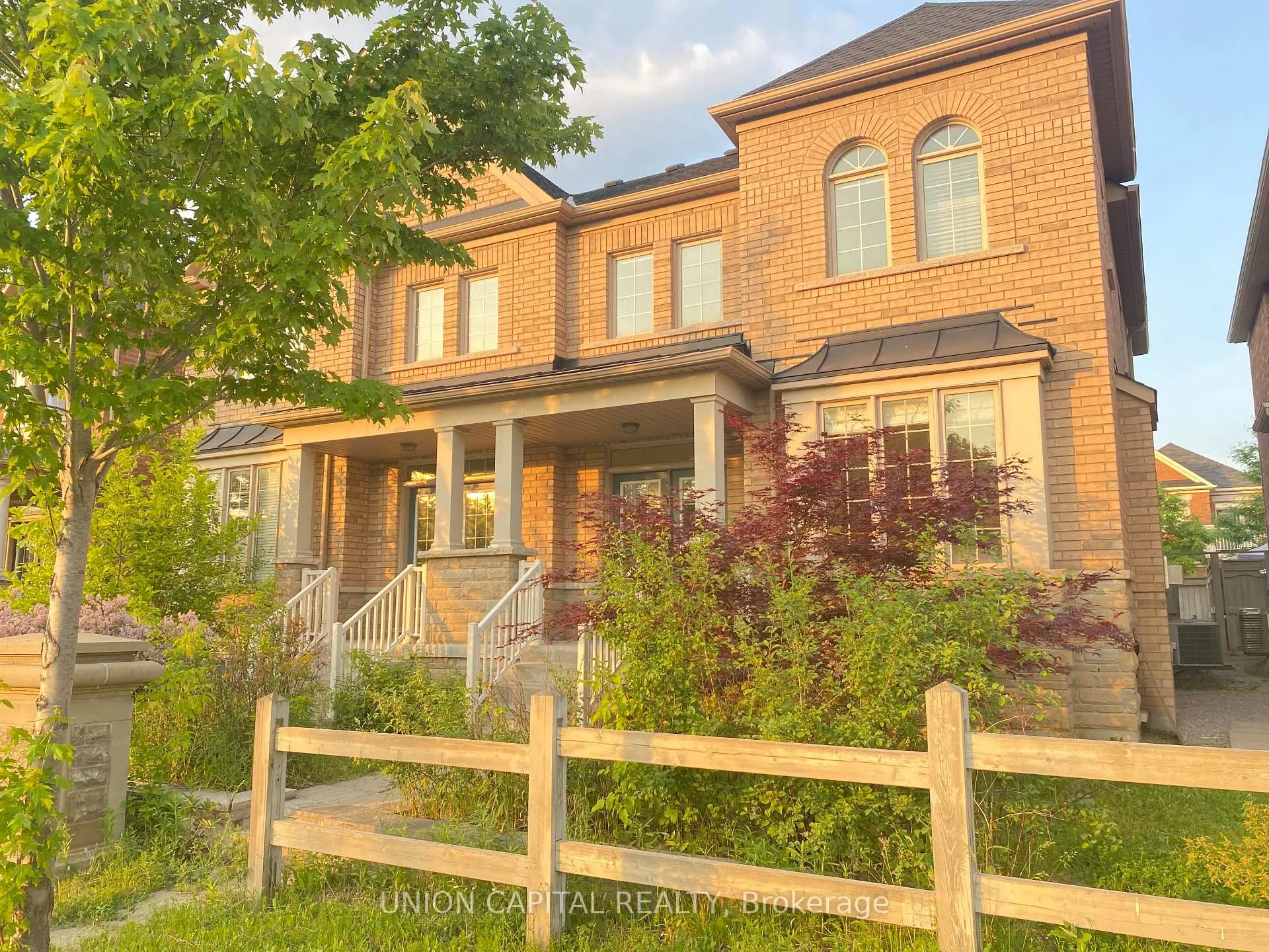 Photo 37 of 73 Mary Ellen Baker Crescent, Vaughan, Patterson — HOMEH