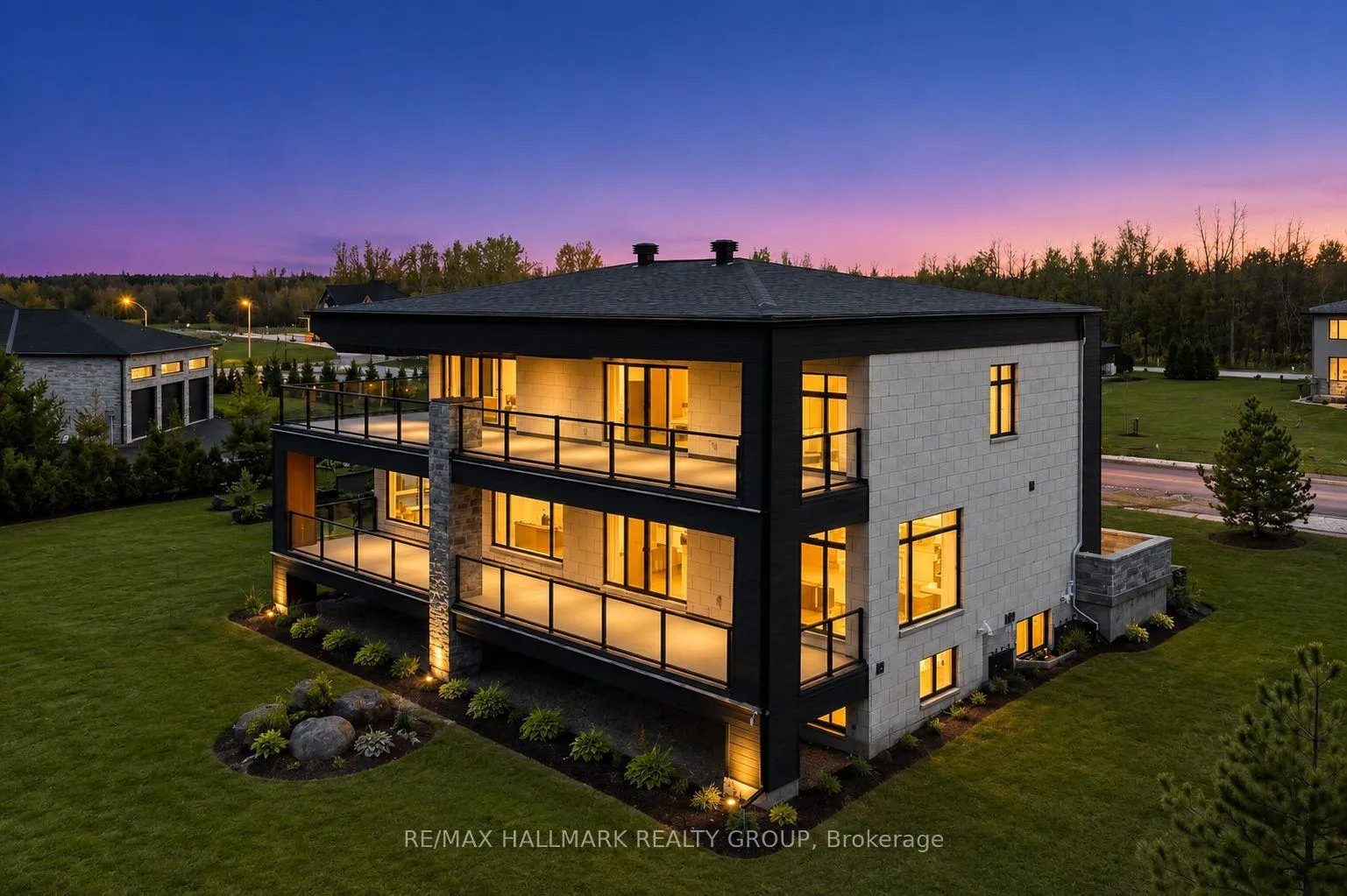 Photo 2 of 225 Summerview Terrace, Ottawa, Greely — HOMEH