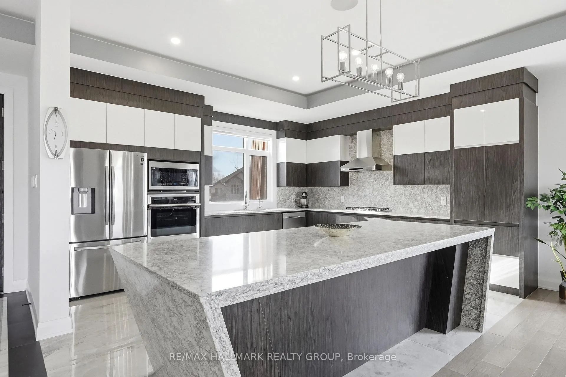 Photo 6 of 225 Summerview Terrace, Ottawa, Greely — HOMEH