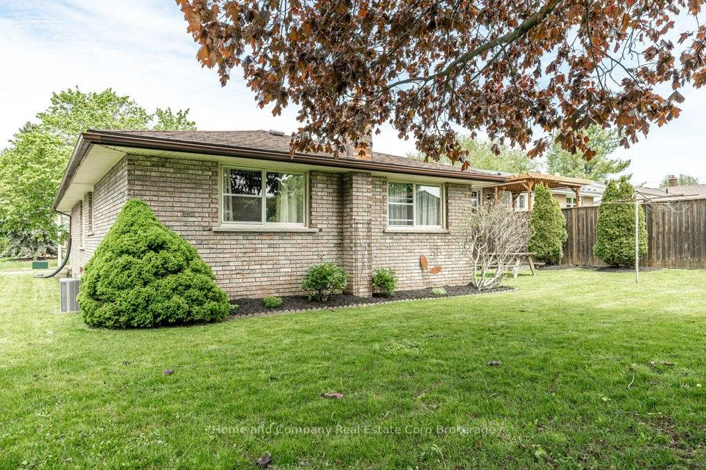 Photo 22 of 271 Devon Street, Stratford — HOMEH