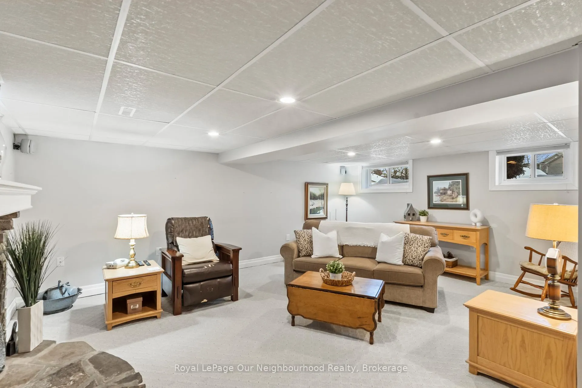 Photo 29 of 909 Whitefield Drive, Peterborough, Otonabee Ward 1 — HOMEH
