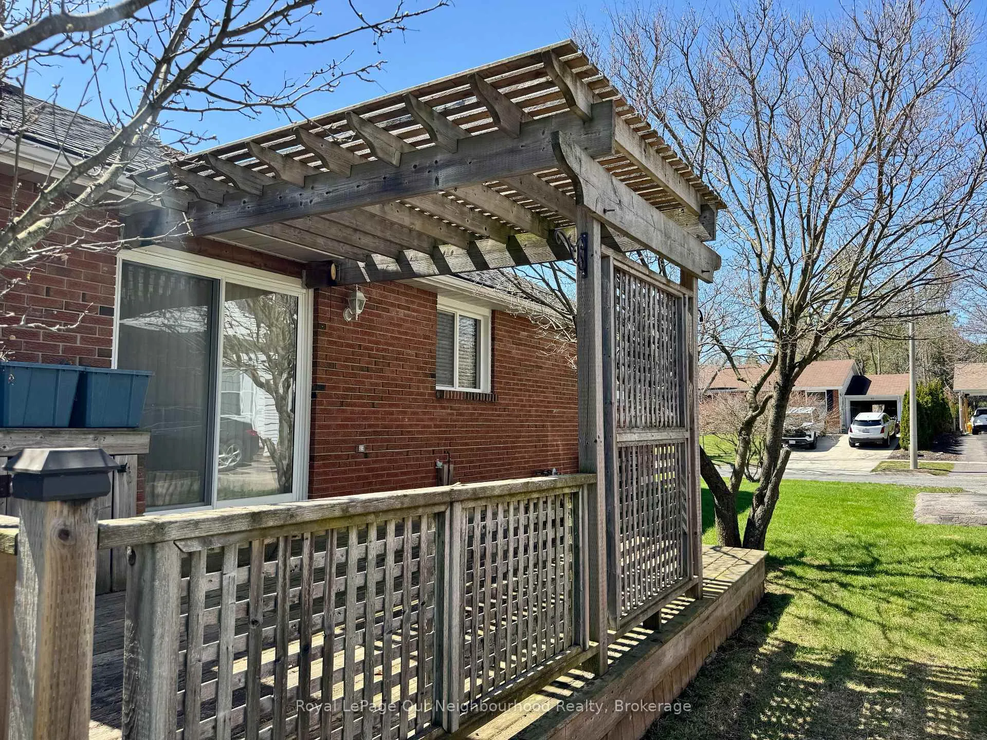 Photo 38 of 909 Whitefield Drive, Peterborough, Otonabee Ward 1 — HOMEH