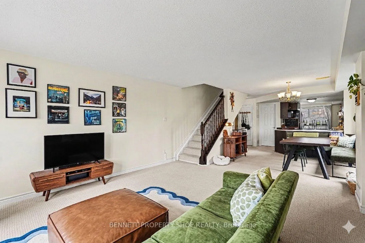 Photo 4 of Unit D, 599 Chapman Mills Drive, Ottawa, Barrhaven - Strandherd — HOMEH