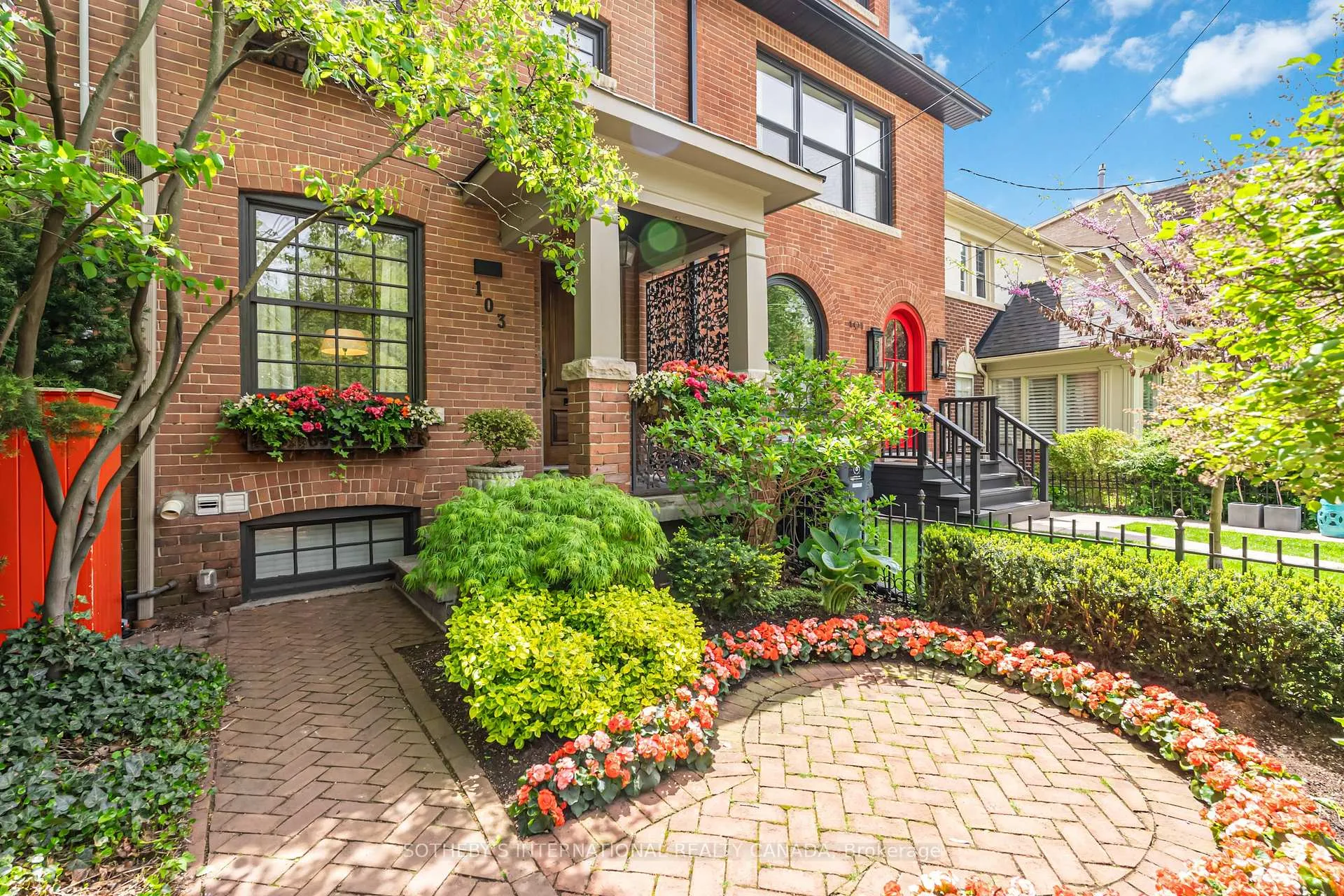 Photo 2 of 103 Summerhill Avenue, Toronto, Rosedale-Moore Park — HOMEH