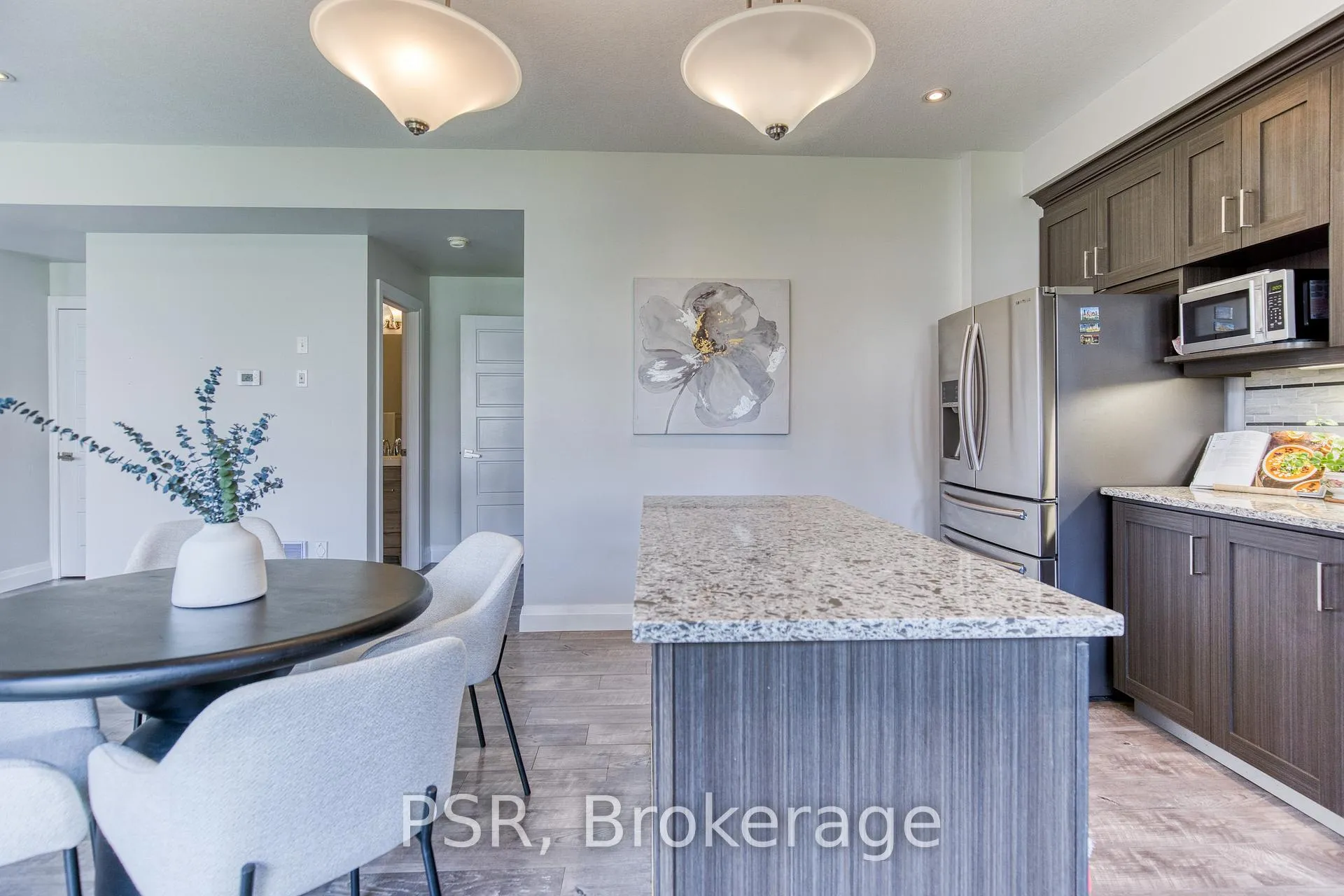 Photo 6 of 168 Ladyslipper Drive, Waterloo — HOMEH