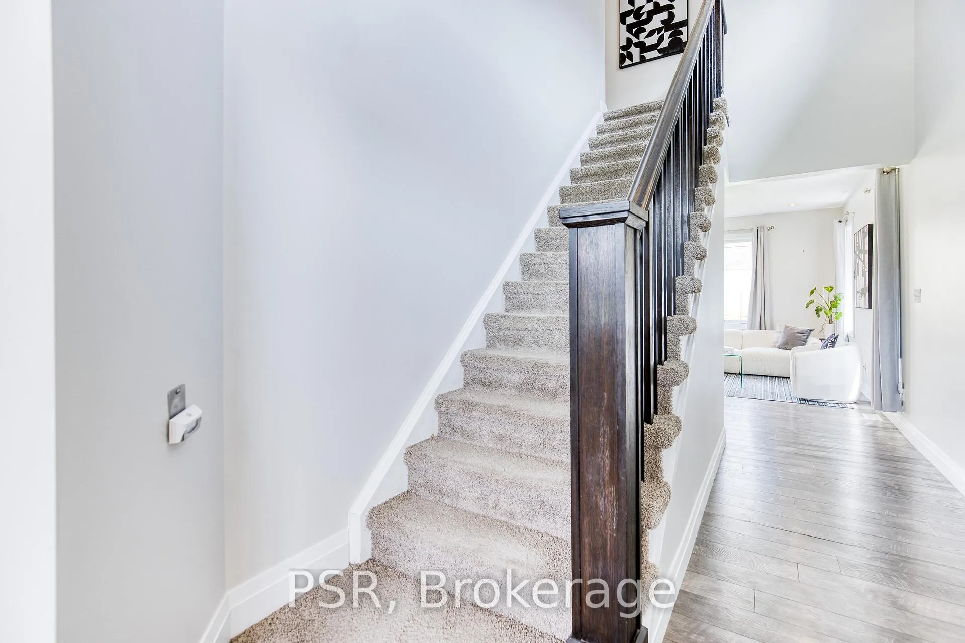 Photo 20 of 168 Ladyslipper Drive, Waterloo — HOMEH