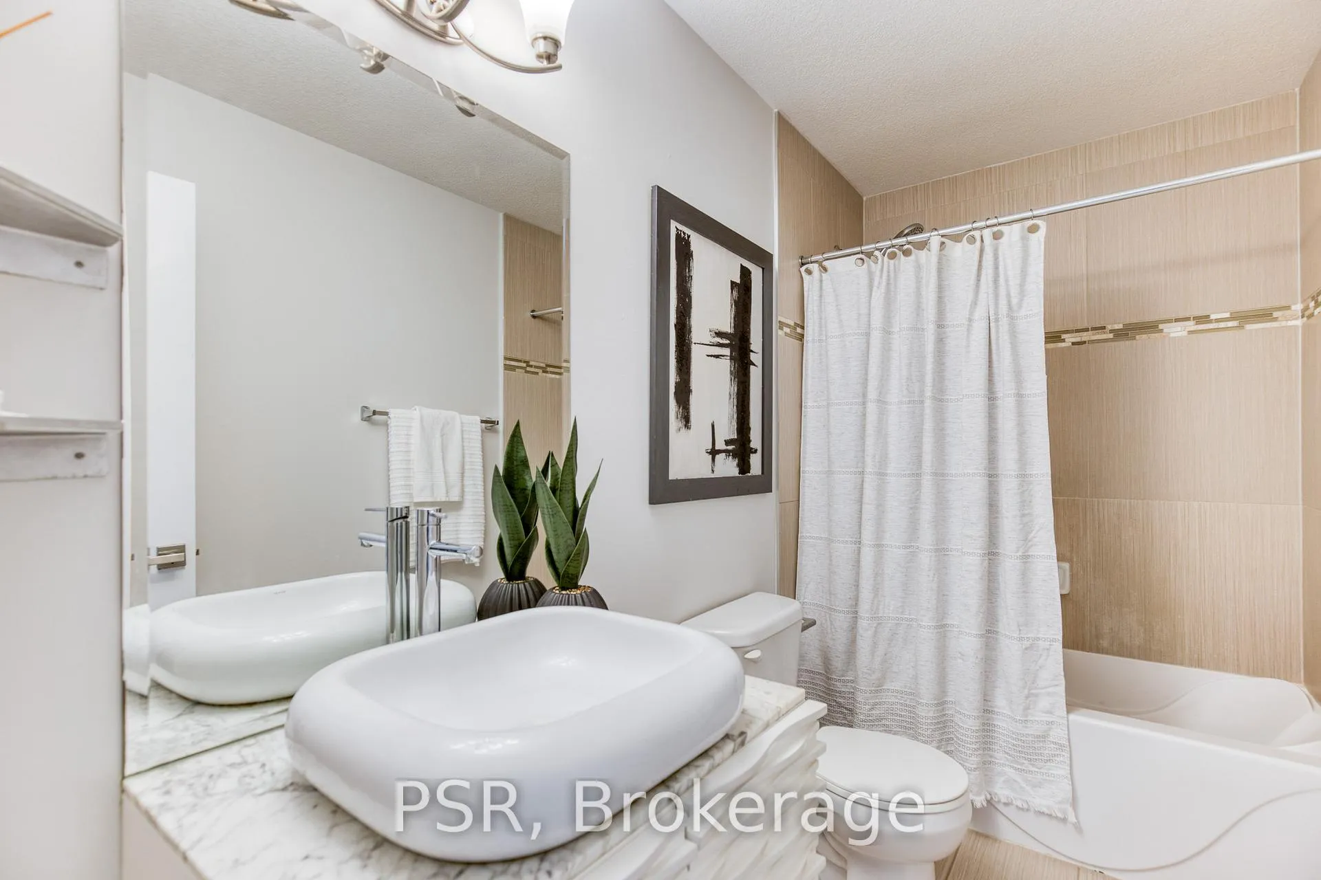 Photo 35 of 168 Ladyslipper Drive, Waterloo — HOMEH