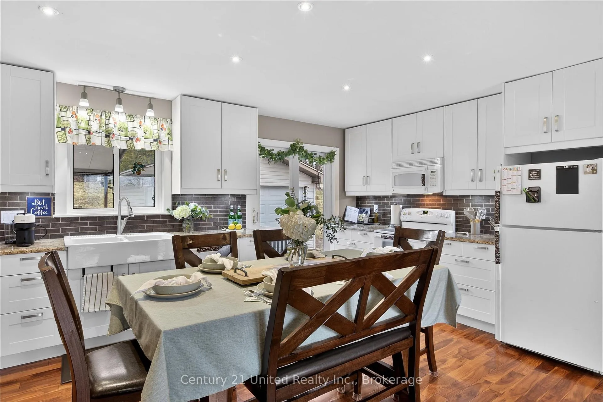 Photo 5 of 578 Hillside Street, Peterborough, Northcrest Ward 5 — HOMEH