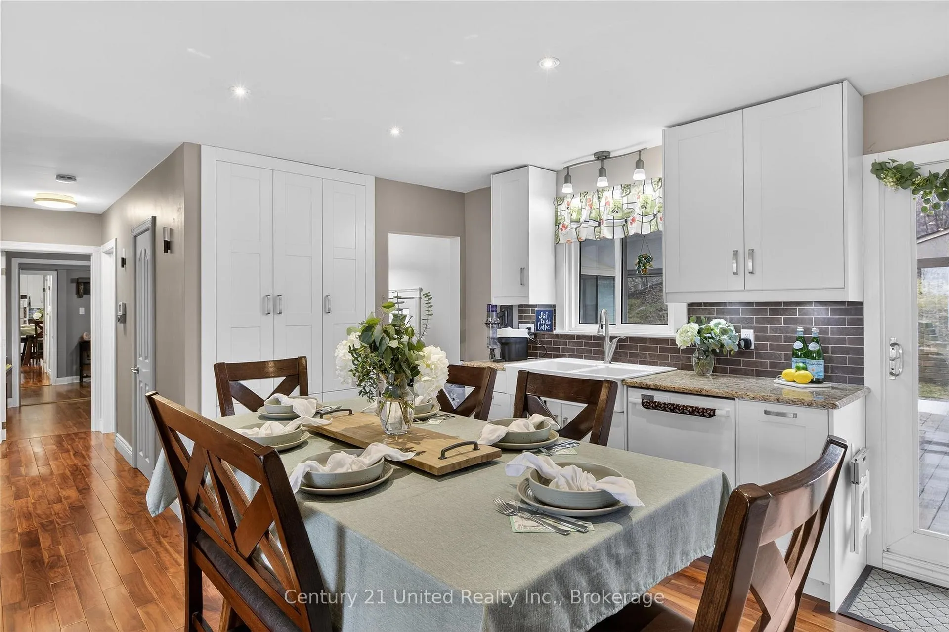 Photo 8 of 578 Hillside Street, Peterborough, Northcrest Ward 5 — HOMEH